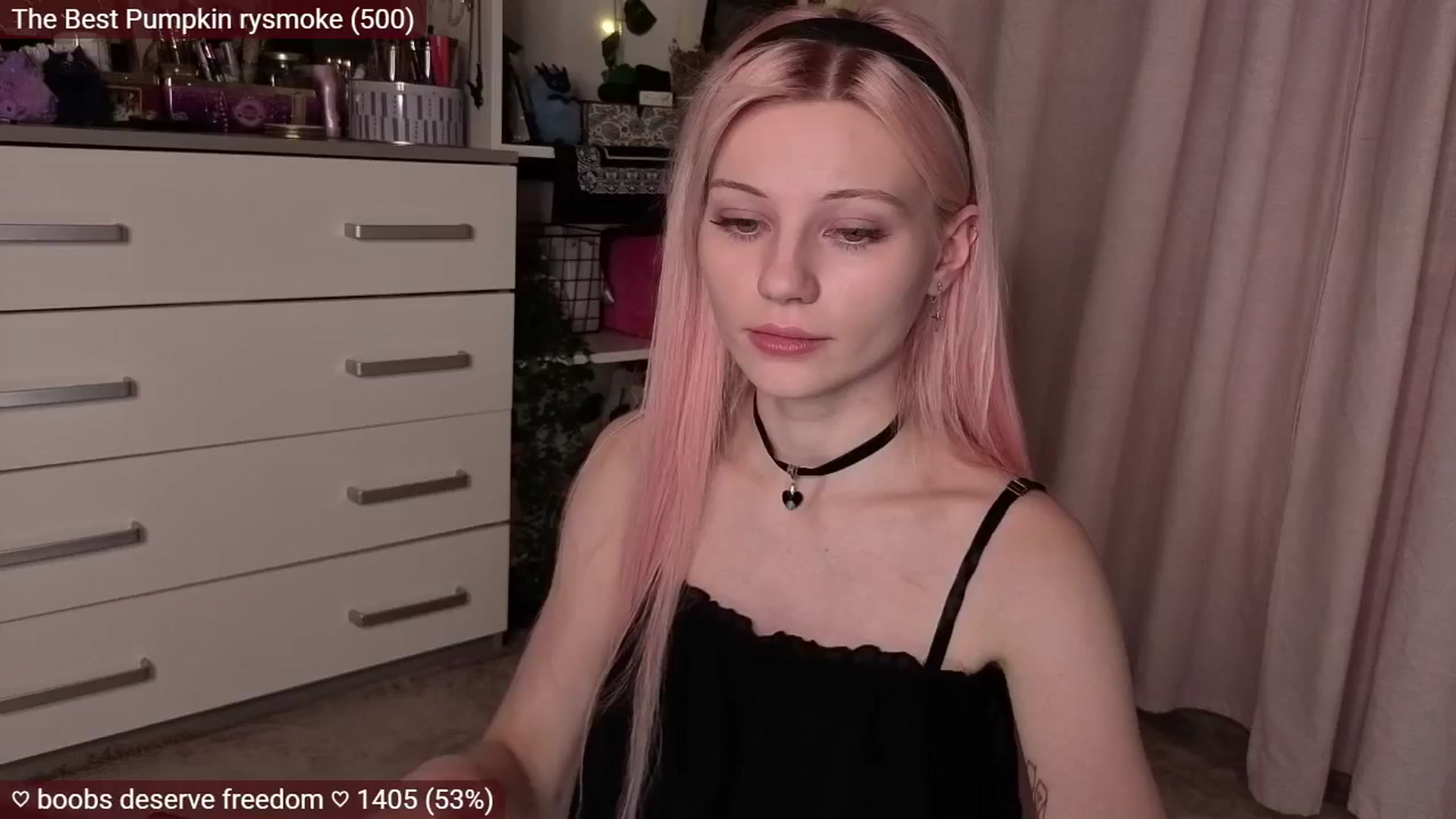 Gallery image thumbnail from JellyFox's myfreecams stream on, 11/17/2025, 05:20 image 12 of 20