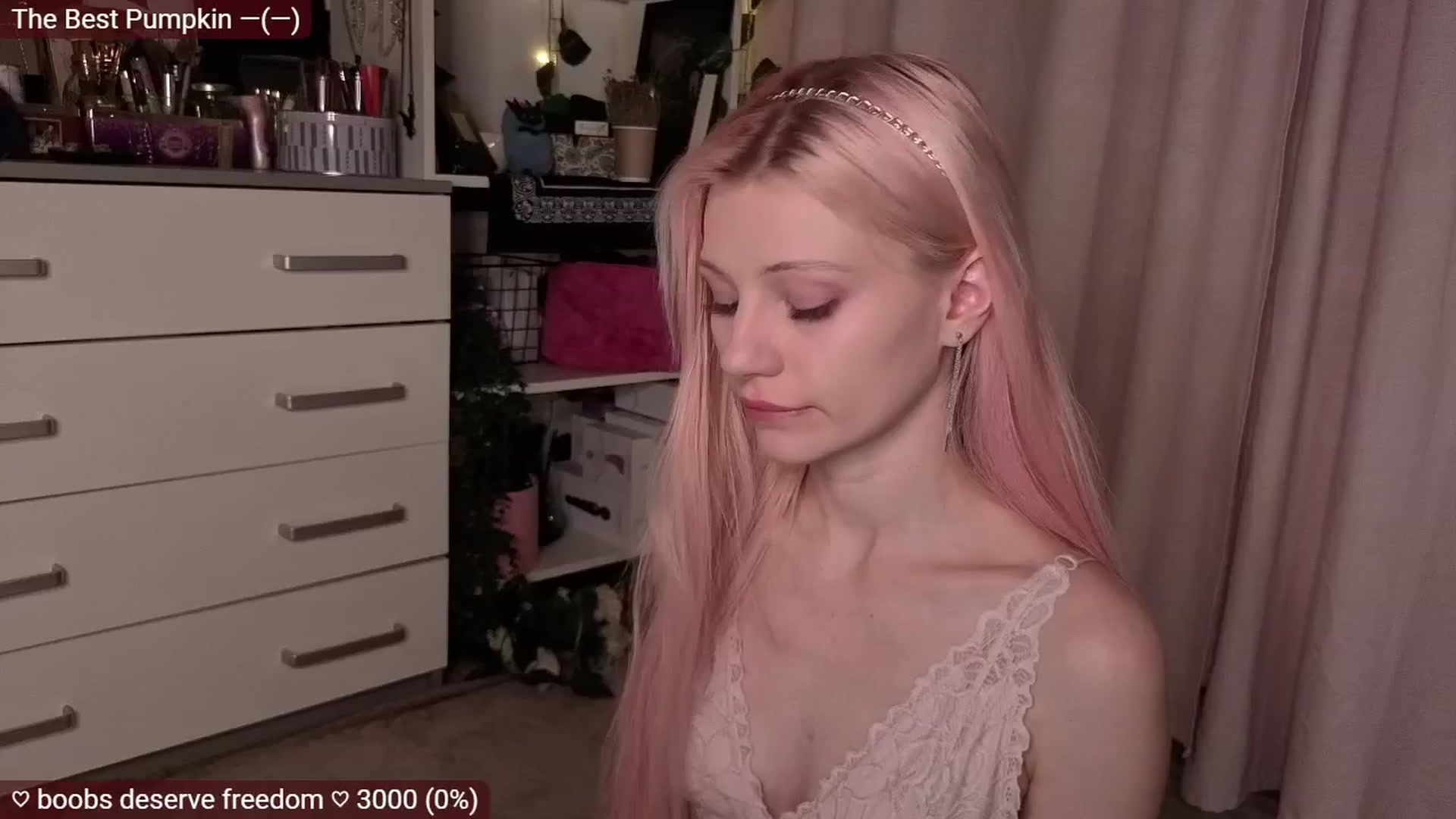 Gallery image thumbnail from JellyFox's myfreecams stream on, 11/19/2025, 04:55 image 5 of 20
