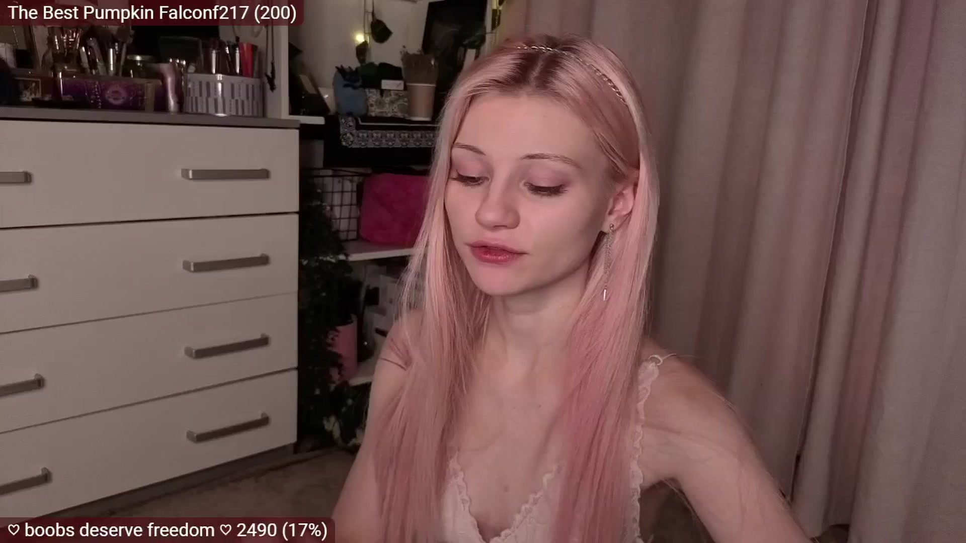 Gallery image thumbnail from JellyFox's myfreecams stream on, 11/19/2025, 04:55 image 14 of 20