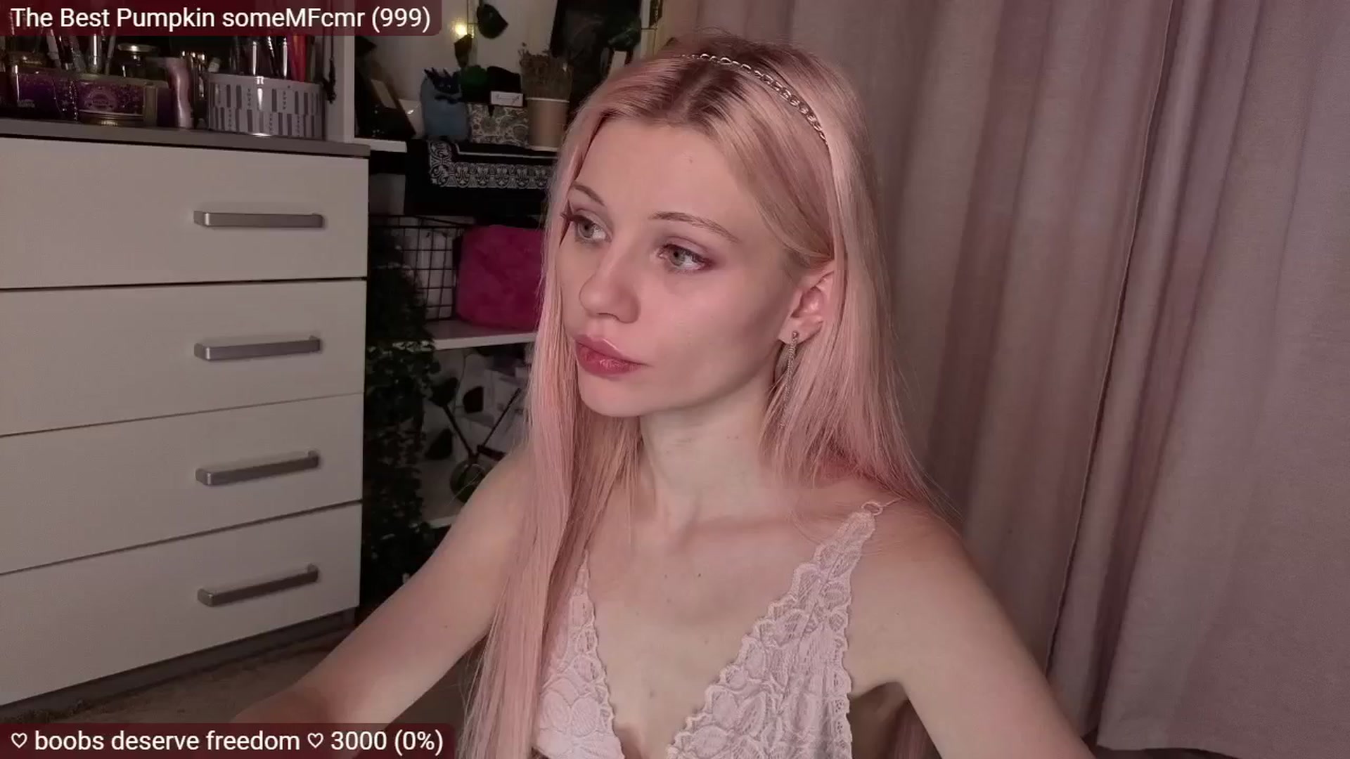 Gallery image thumbnail from JellyFox's myfreecams stream on, 11/19/2025, 07:15 image 19 of 20