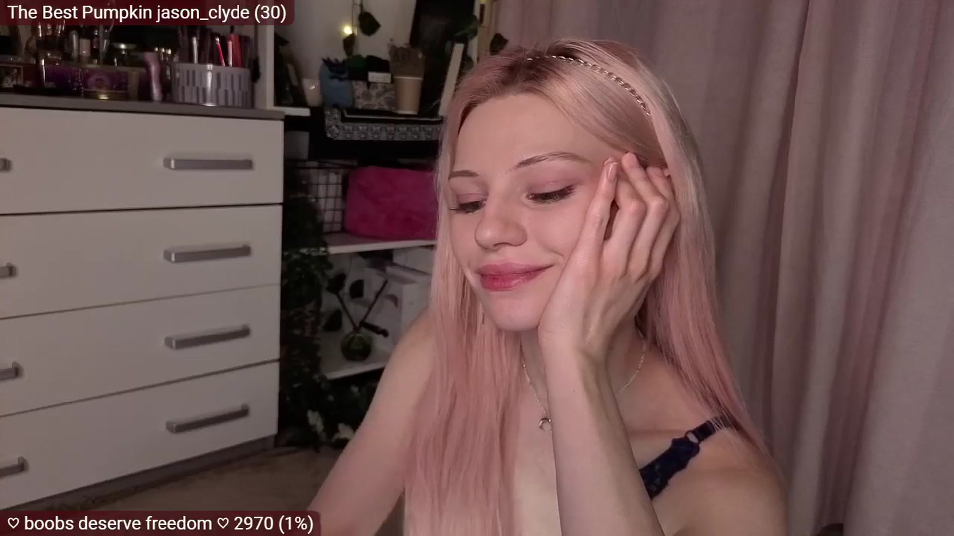 Gallery image thumbnail from JellyFox's myfreecams stream on, 11/20/2025, 05:12 image 7 of 20