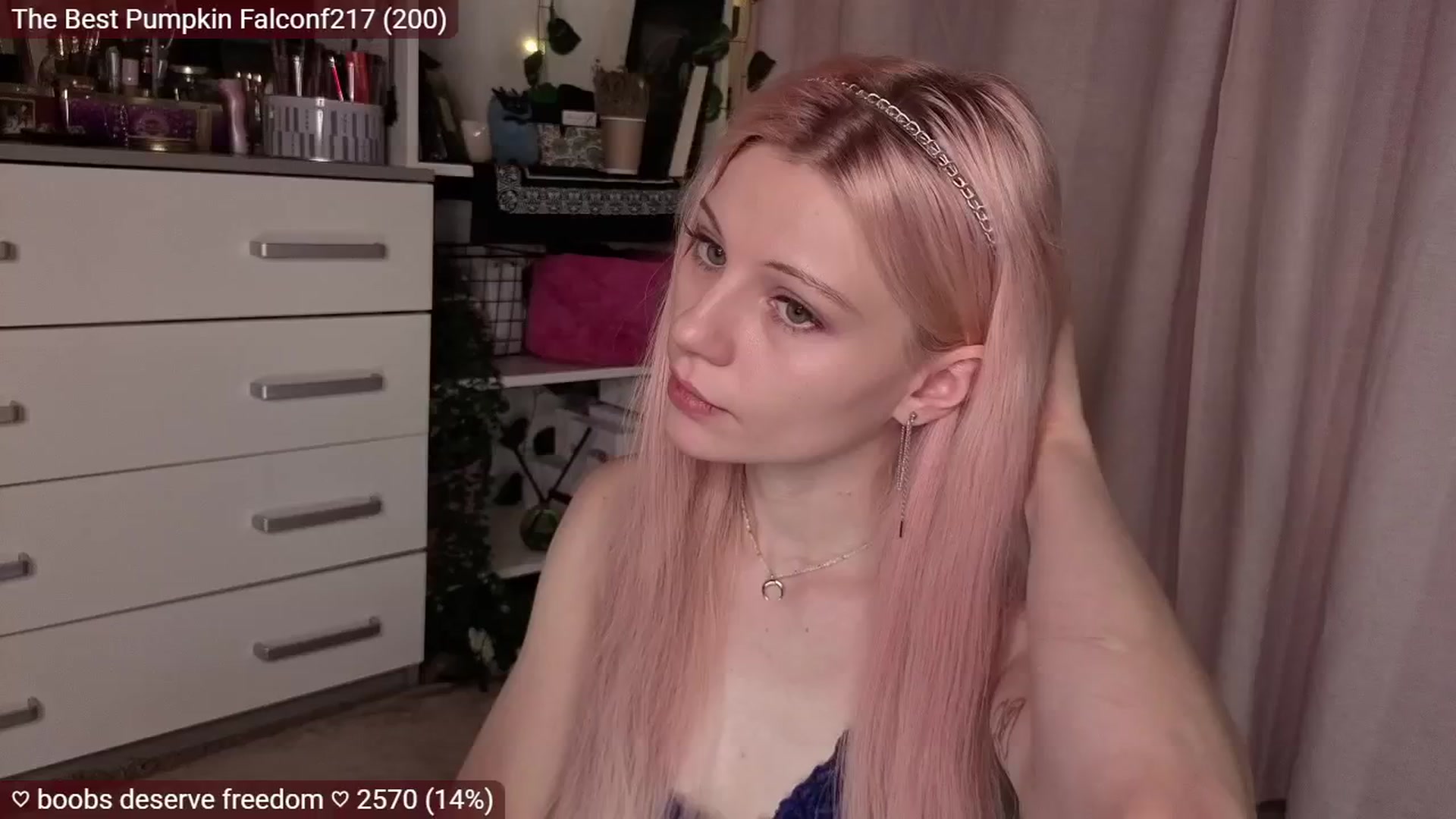 Gallery image thumbnail from JellyFox's myfreecams stream on, 11/20/2025, 06:15 image 17 of 20