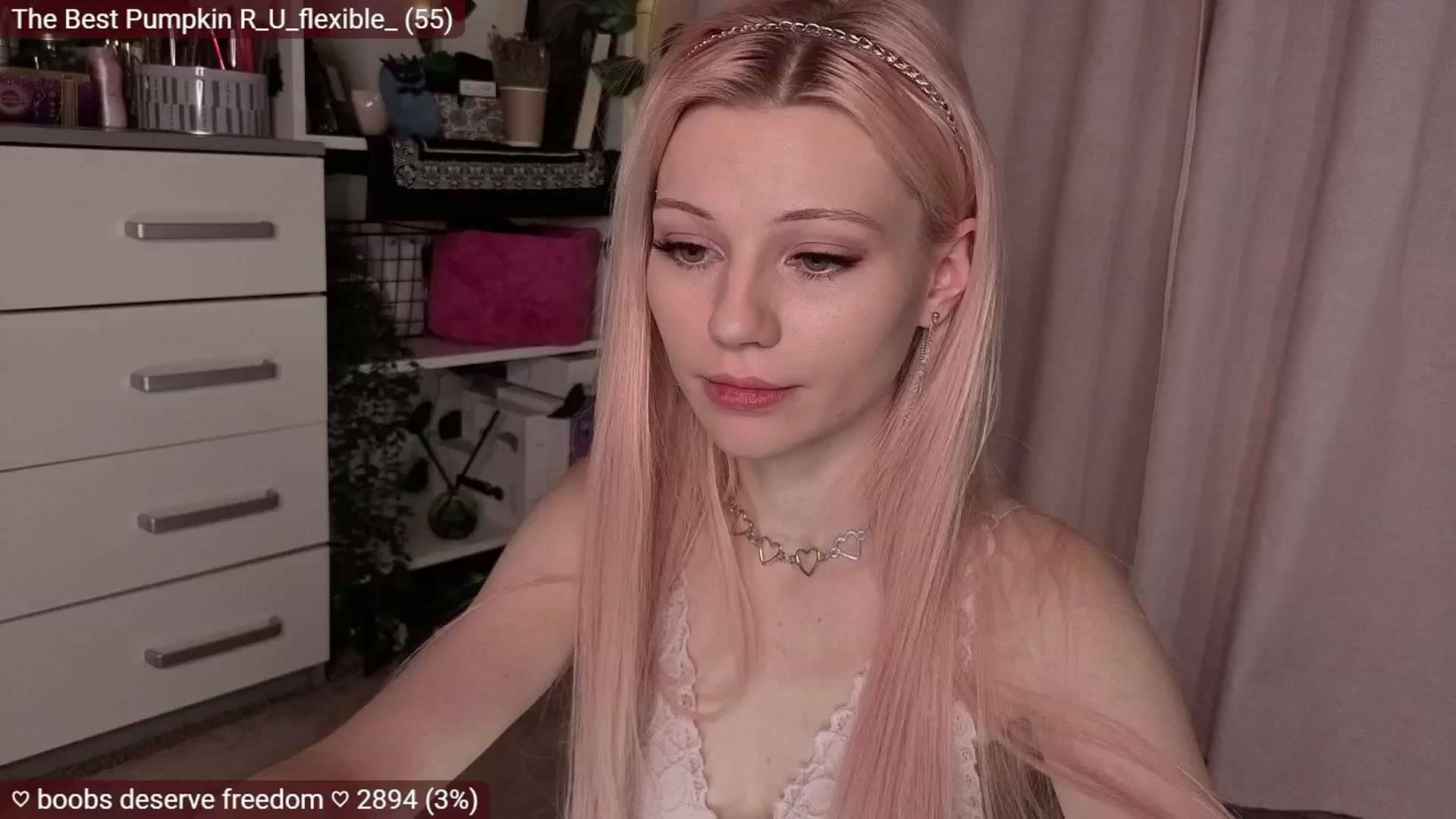 Gallery image thumbnail from JellyFox's myfreecams stream on, 11/23/2025, 03:29 image 15 of 20