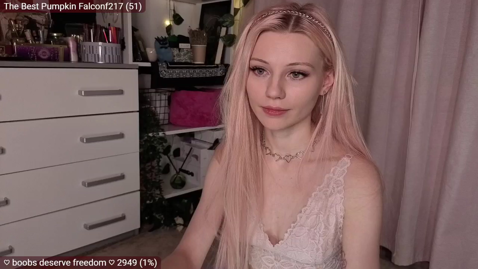 Gallery image thumbnail from JellyFox's myfreecams stream on, 11/23/2025, 03:29 image 9 of 20