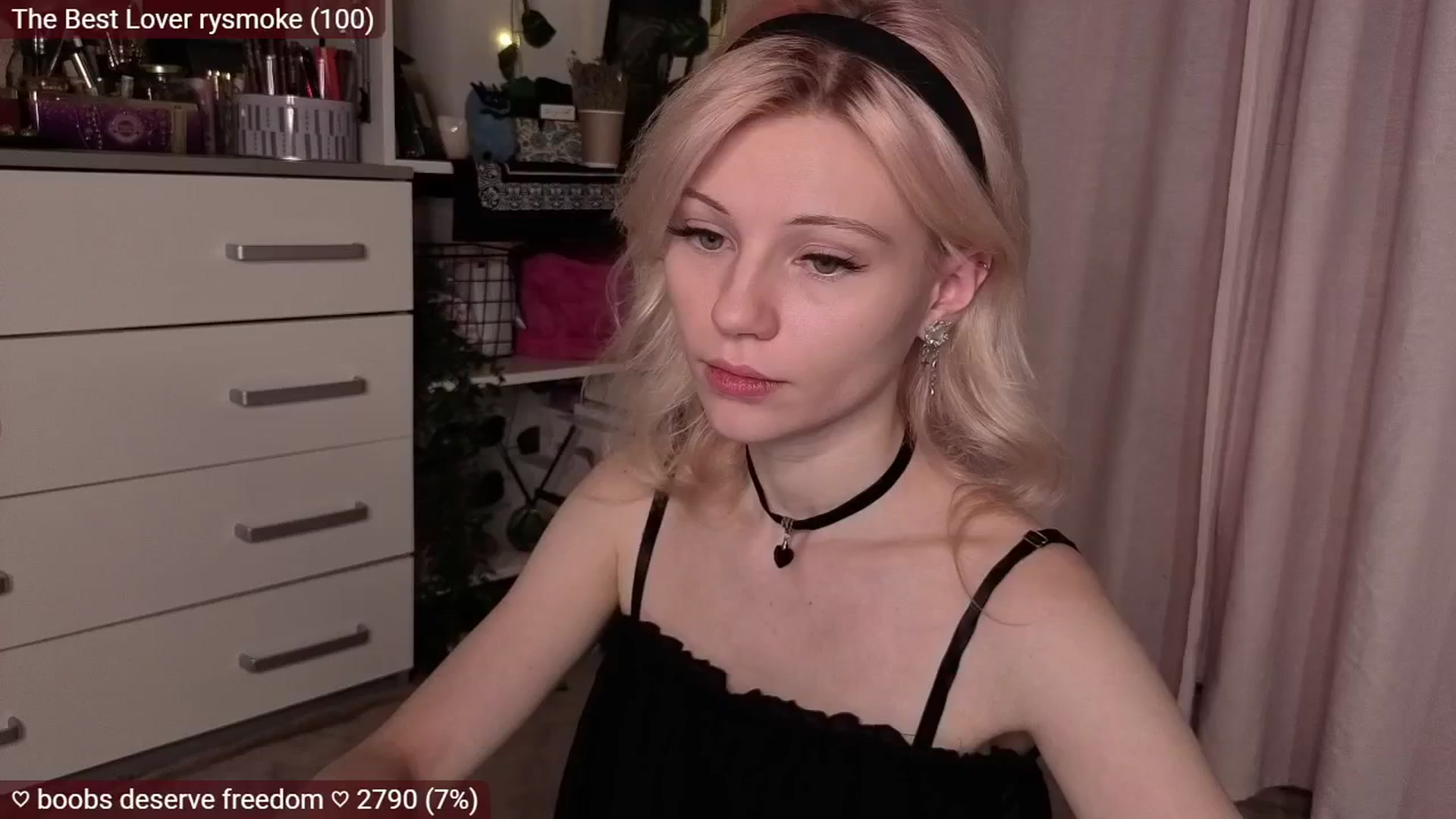 Gallery image thumbnail from JellyFox's myfreecams stream on, 11/26/2025, 06:32 image 3 of 20