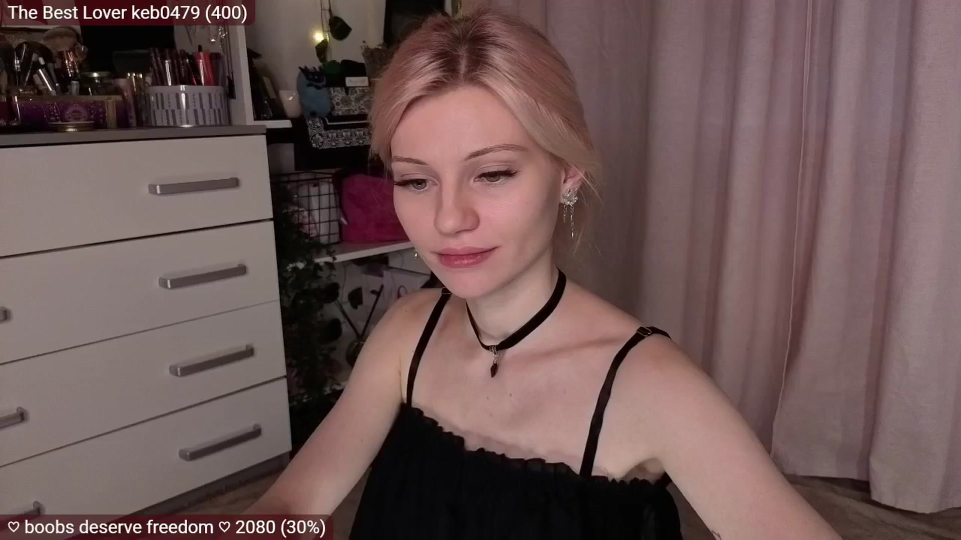 Gallery image thumbnail from JellyFox's myfreecams stream on, 11/26/2025, 08:24 image 9 of 20