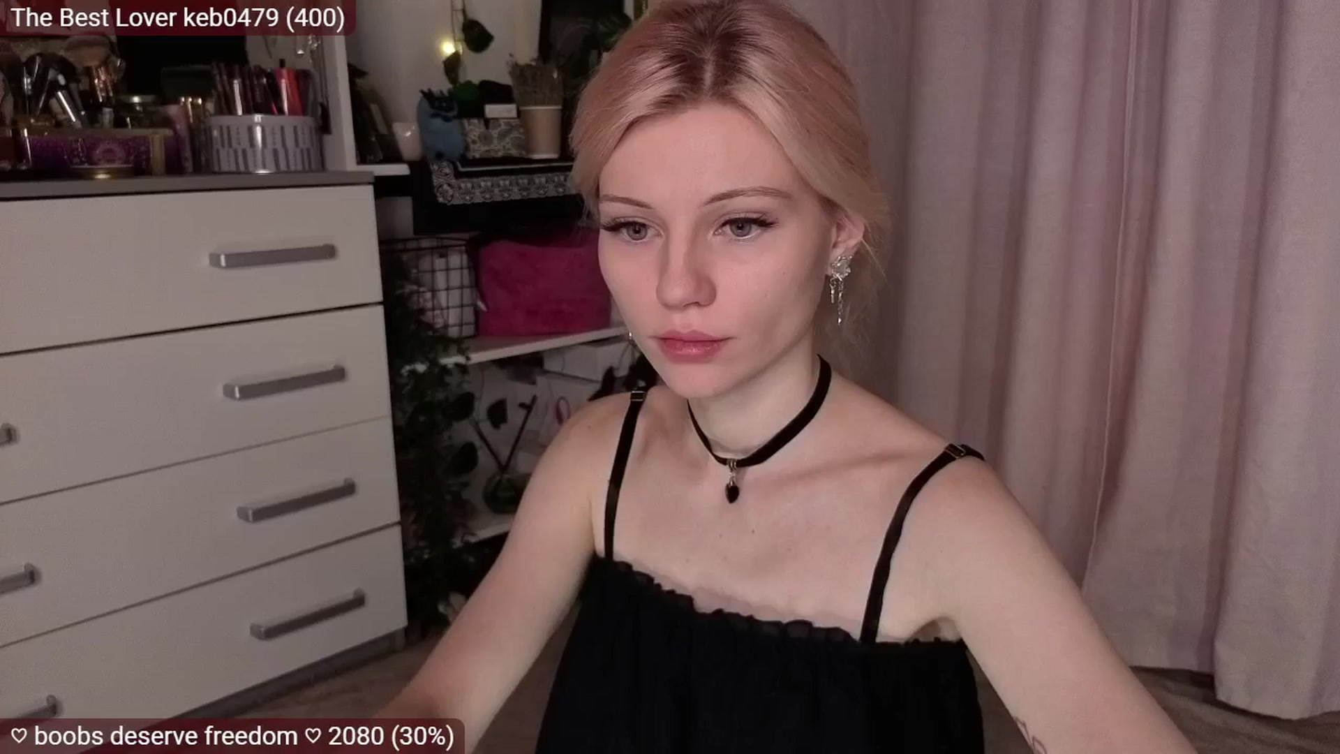 Gallery image thumbnail from JellyFox's myfreecams stream on, 11/26/2025, 08:24 image 3 of 20