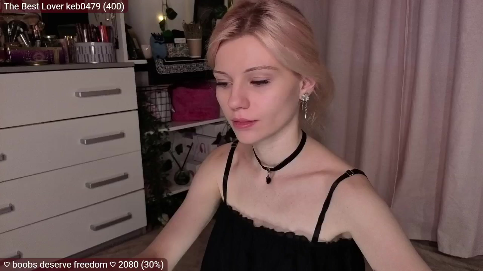 Gallery image thumbnail from JellyFox's myfreecams stream on, 11/26/2025, 08:24 image 4 of 20
