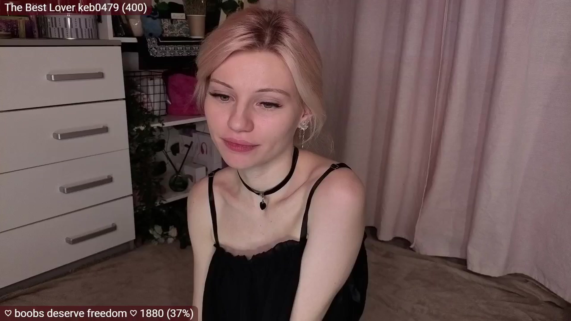 Gallery image thumbnail from JellyFox's myfreecams stream on, 11/26/2025, 08:24 image 14 of 20