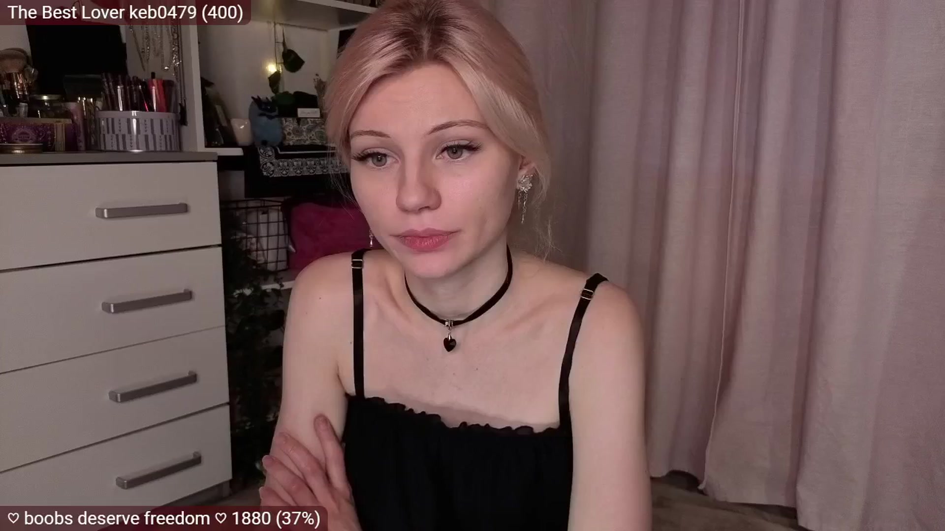 Gallery image thumbnail from JellyFox's myfreecams stream on, 11/26/2025, 08:24 image 12 of 20