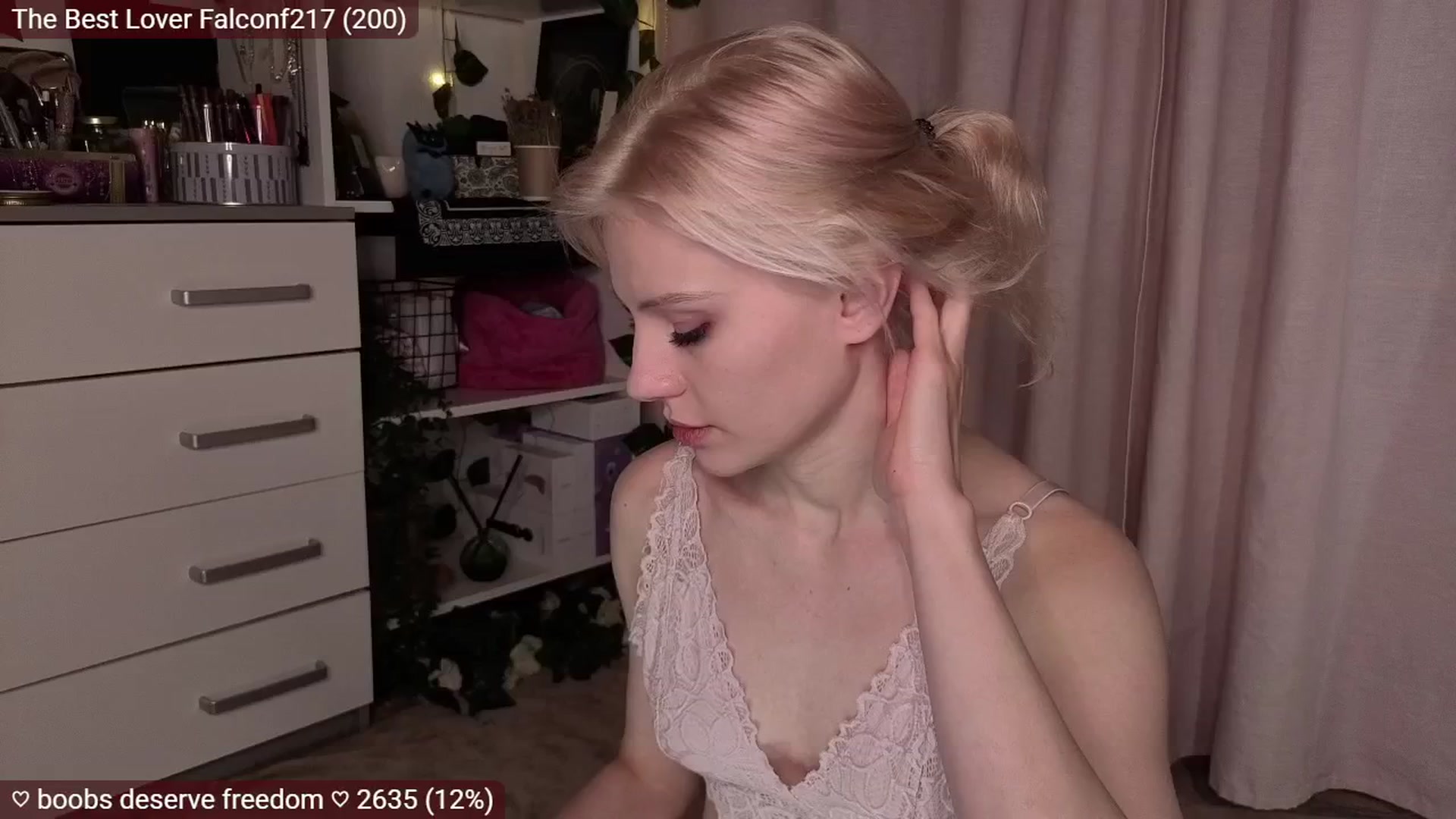 Gallery image thumbnail from JellyFox's myfreecams stream on, 11/28/2025, 05:22 image 7 of 20