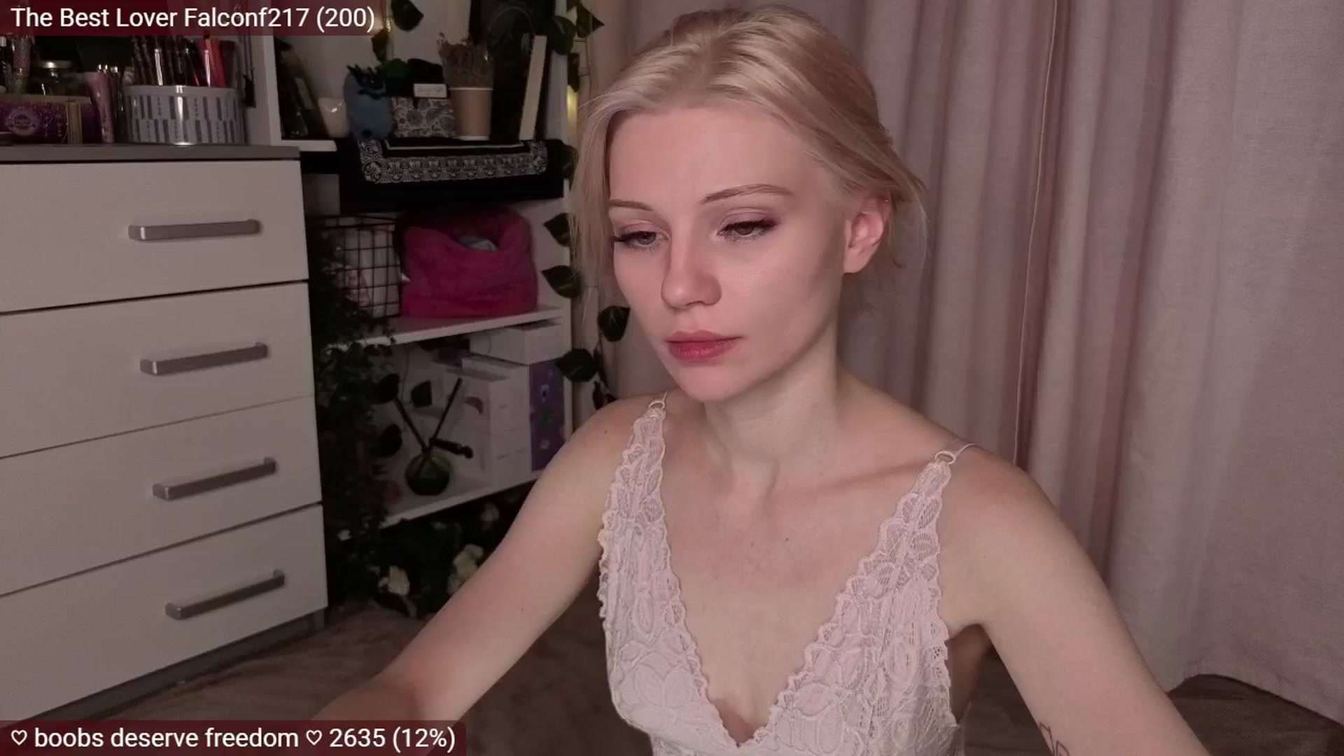 Gallery image thumbnail from JellyFox's myfreecams stream on, 11/28/2025, 05:22 image 12 of 20