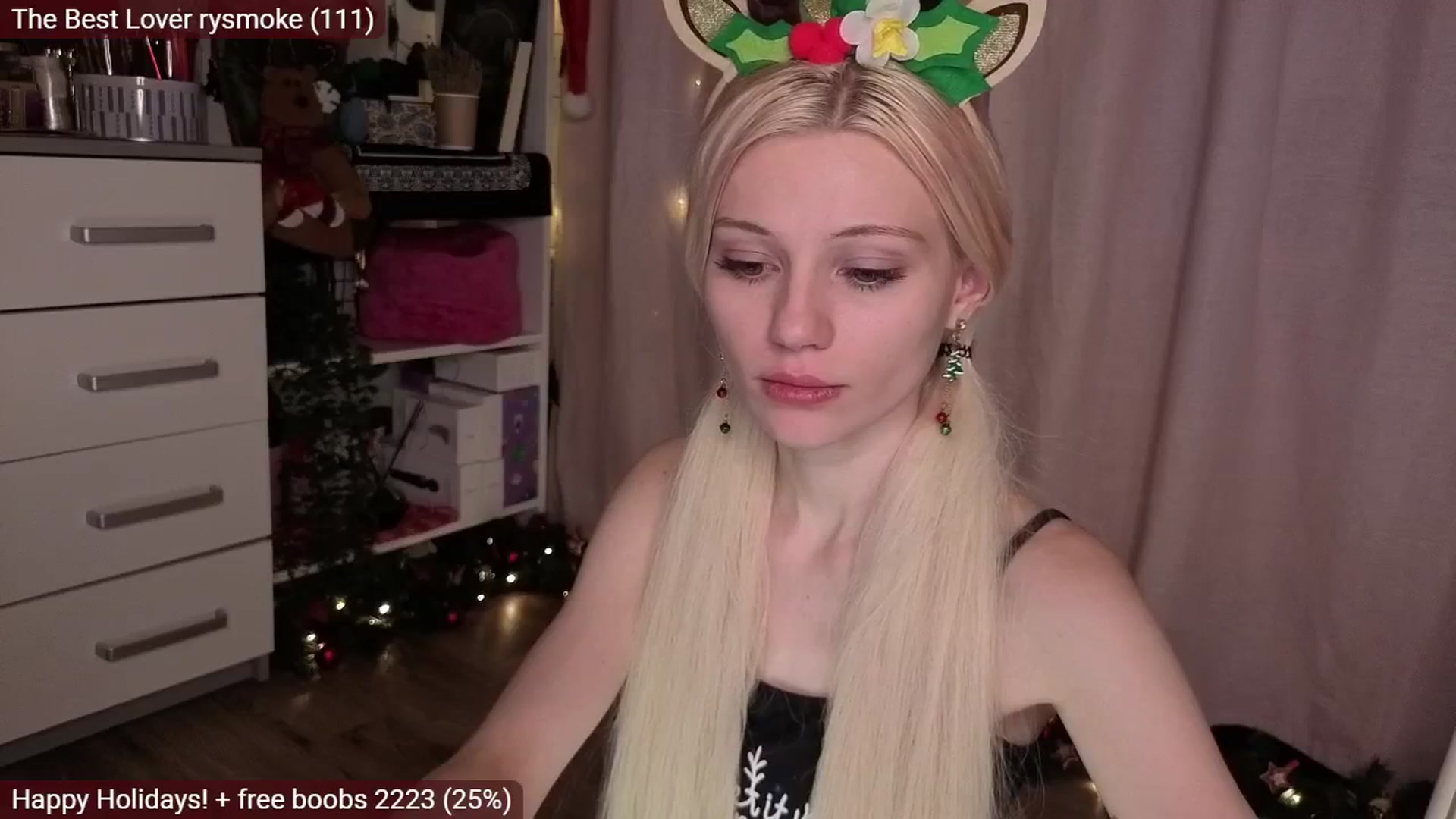 Gallery image thumbnail from JellyFox's myfreecams stream on, 12/24/2025, 07:28 image 15 of 20