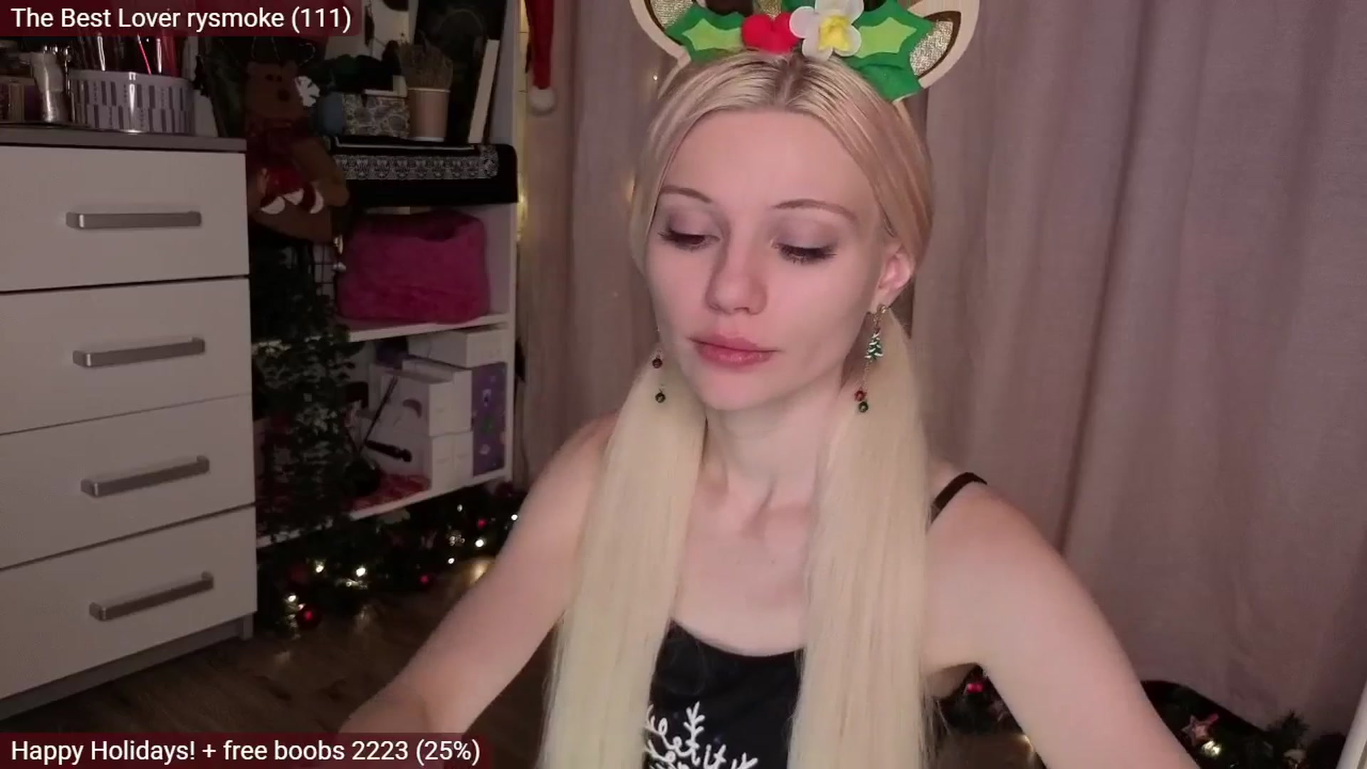 Gallery image thumbnail from JellyFox's myfreecams stream on, 12/24/2025, 07:28 image 9 of 20