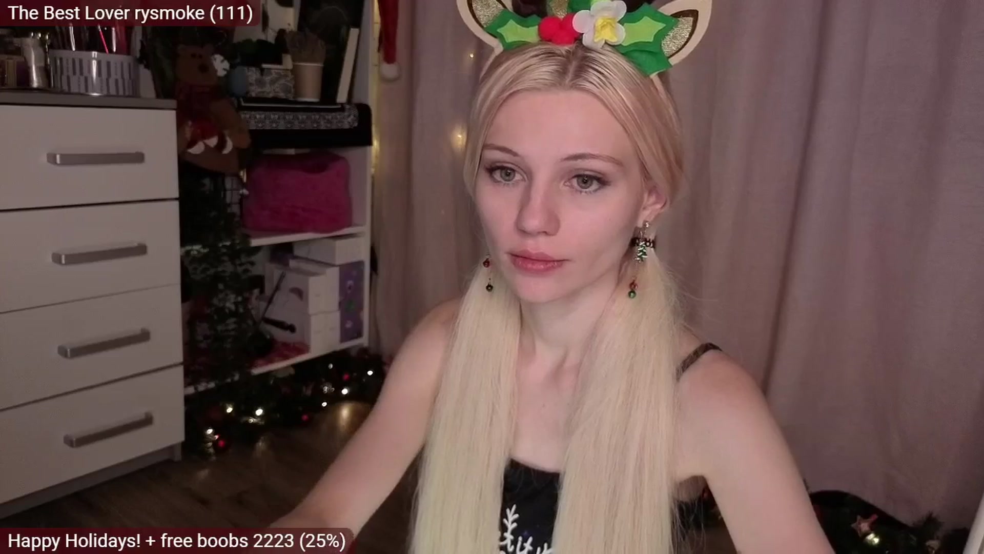 Gallery image thumbnail from JellyFox's myfreecams stream on, 12/24/2025, 07:28 image 12 of 20