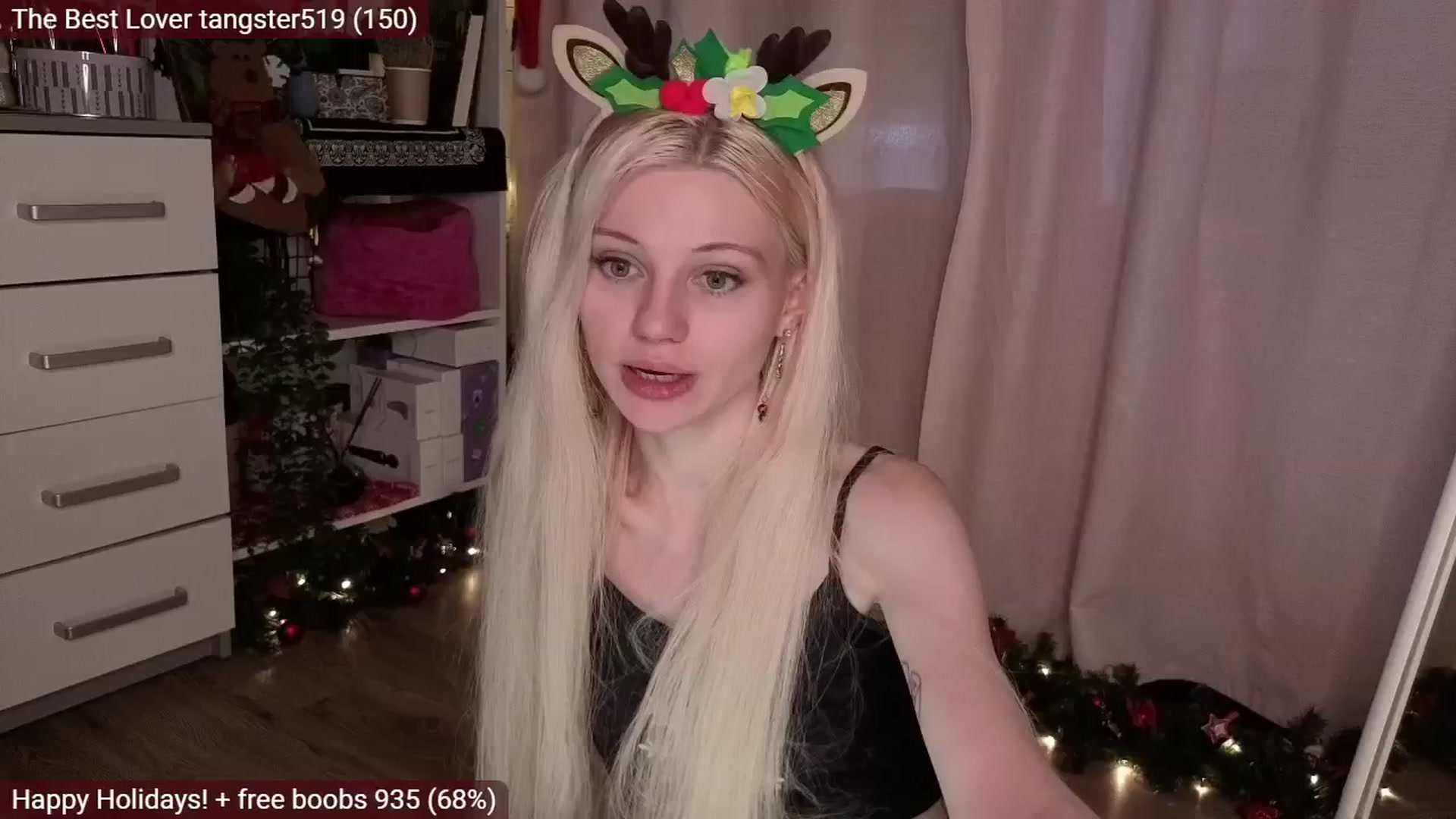 Gallery image thumbnail from JellyFox's myfreecams stream on, 12/24/2025, 08:35 image 15 of 20