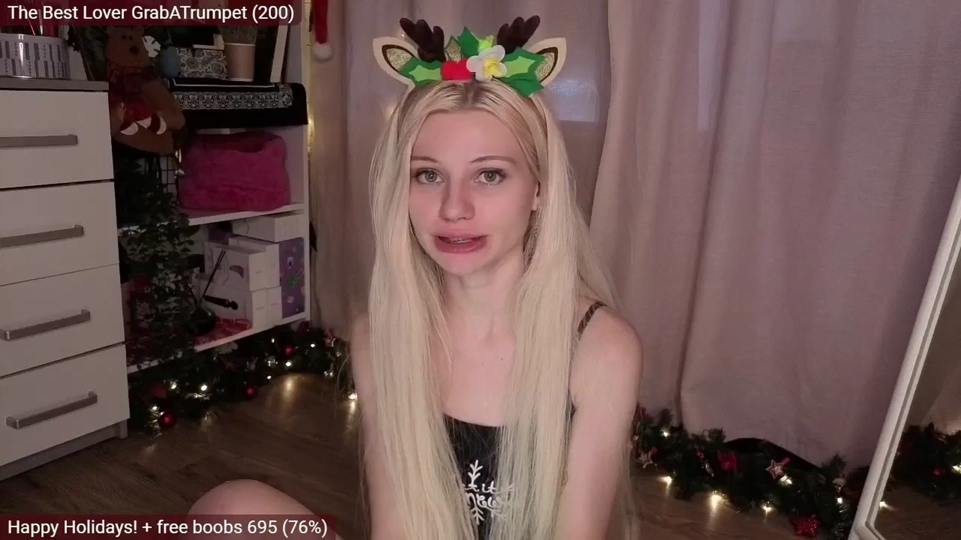 Gallery image thumbnail from JellyFox's myfreecams stream on, 12/24/2025, 09:20 image 17 of 20
