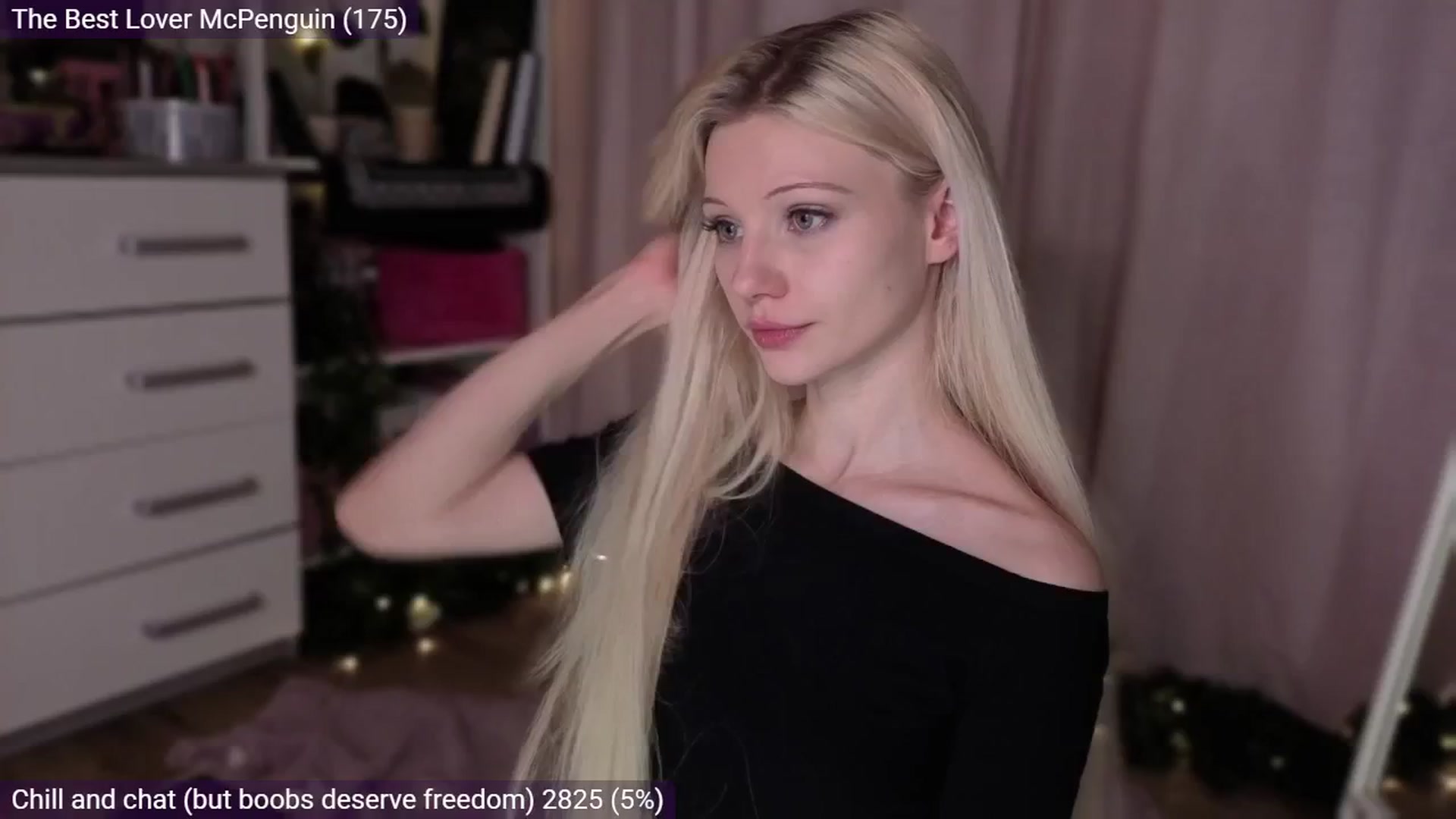 Gallery image thumbnail from JellyFox's myfreecams stream on, 02/22/2026, 05:35 image 4 of 20