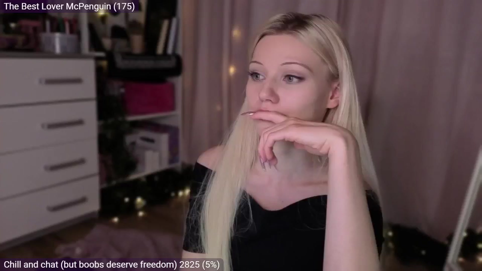 Gallery image thumbnail from JellyFox's myfreecams stream on, 02/22/2026, 05:35 image 6 of 20