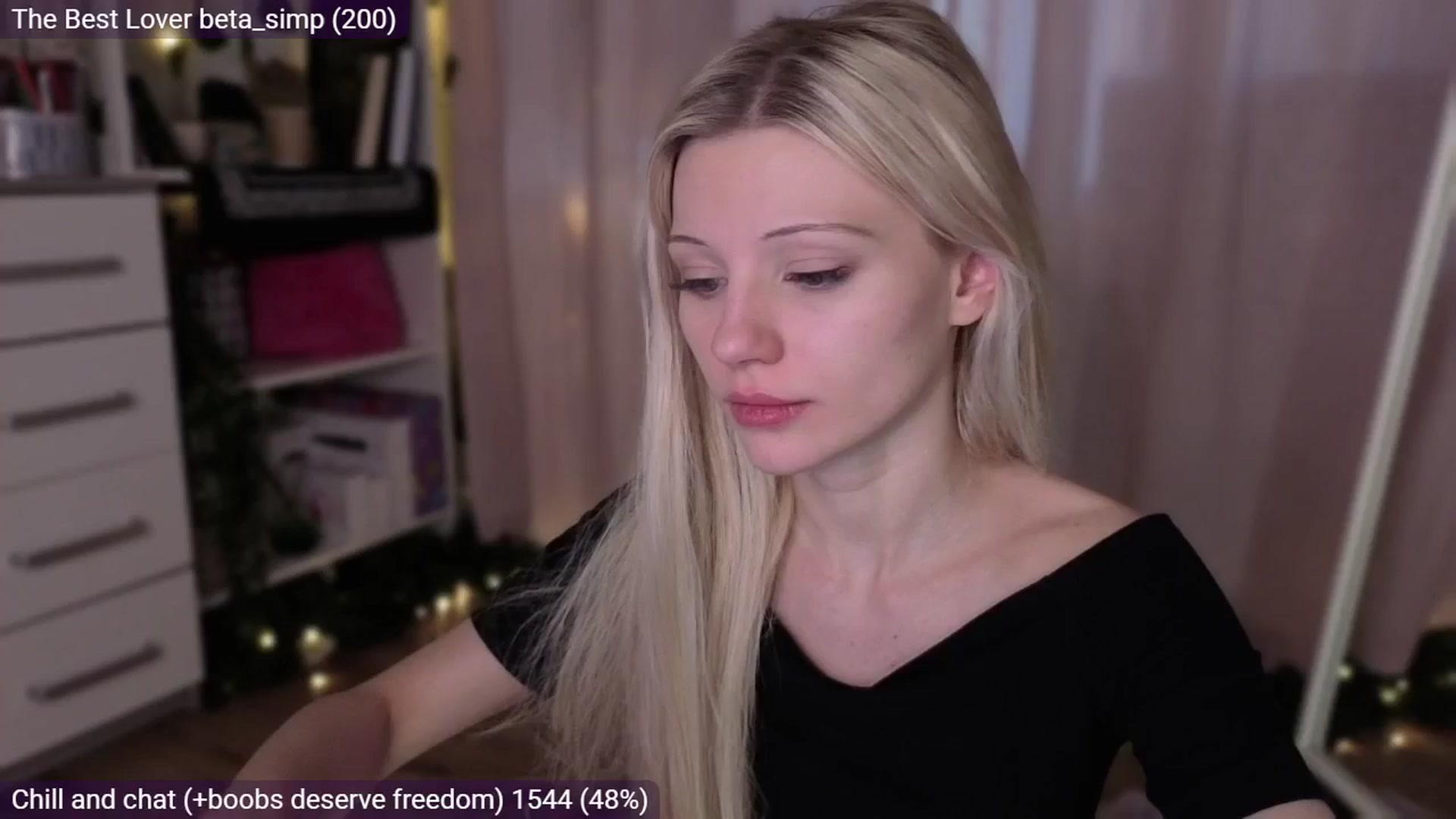 Gallery image thumbnail from JellyFox's myfreecams stream on, 02/25/2026, 08:19 image 17 of 20