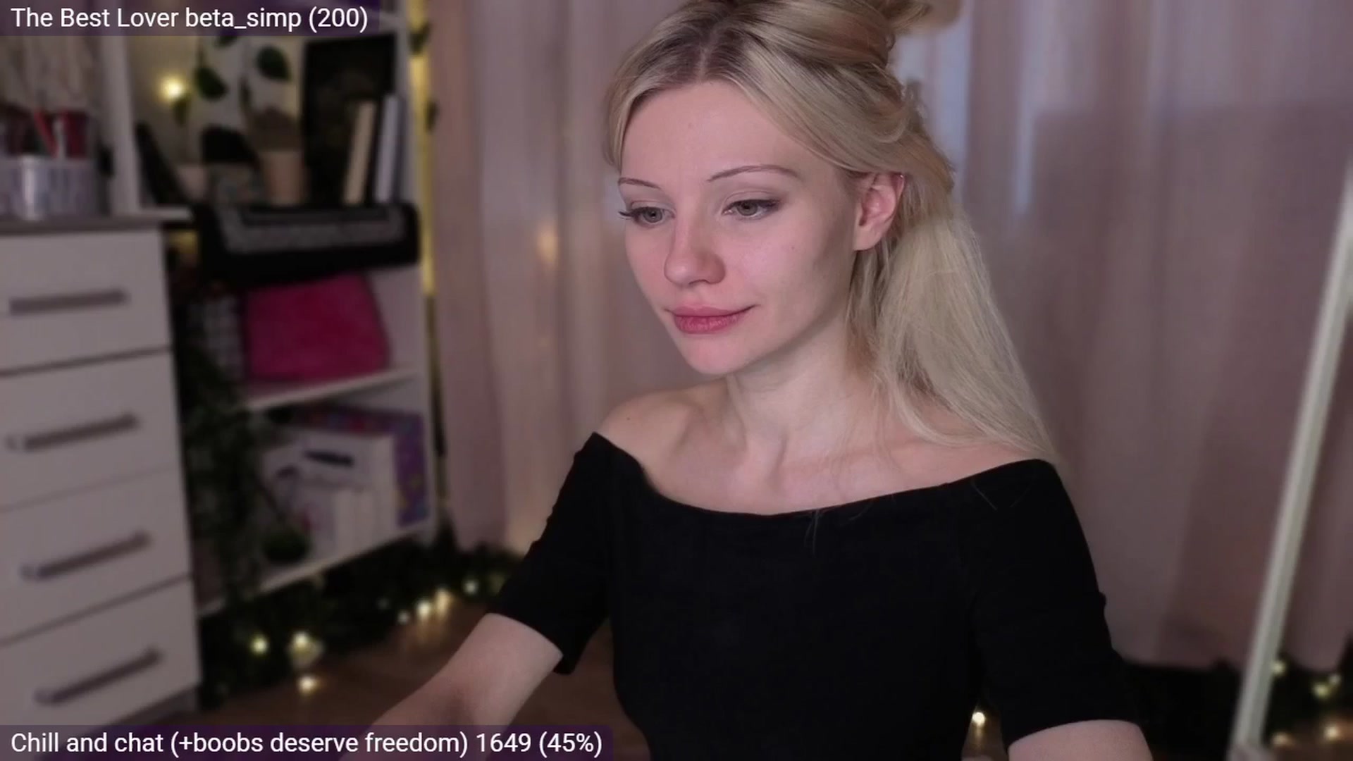 Gallery image thumbnail from JellyFox's myfreecams stream on, 02/25/2026, 08:19 image 10 of 20