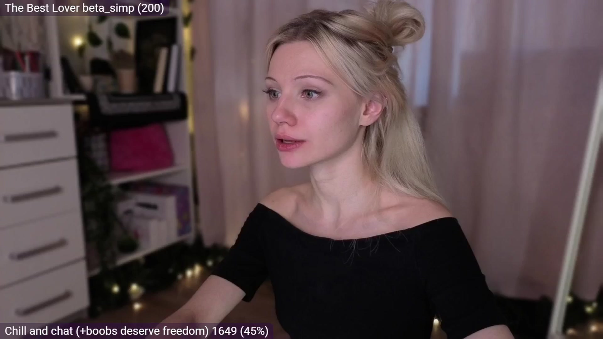 Gallery image thumbnail from JellyFox's myfreecams stream on, 02/25/2026, 08:19 image 11 of 20