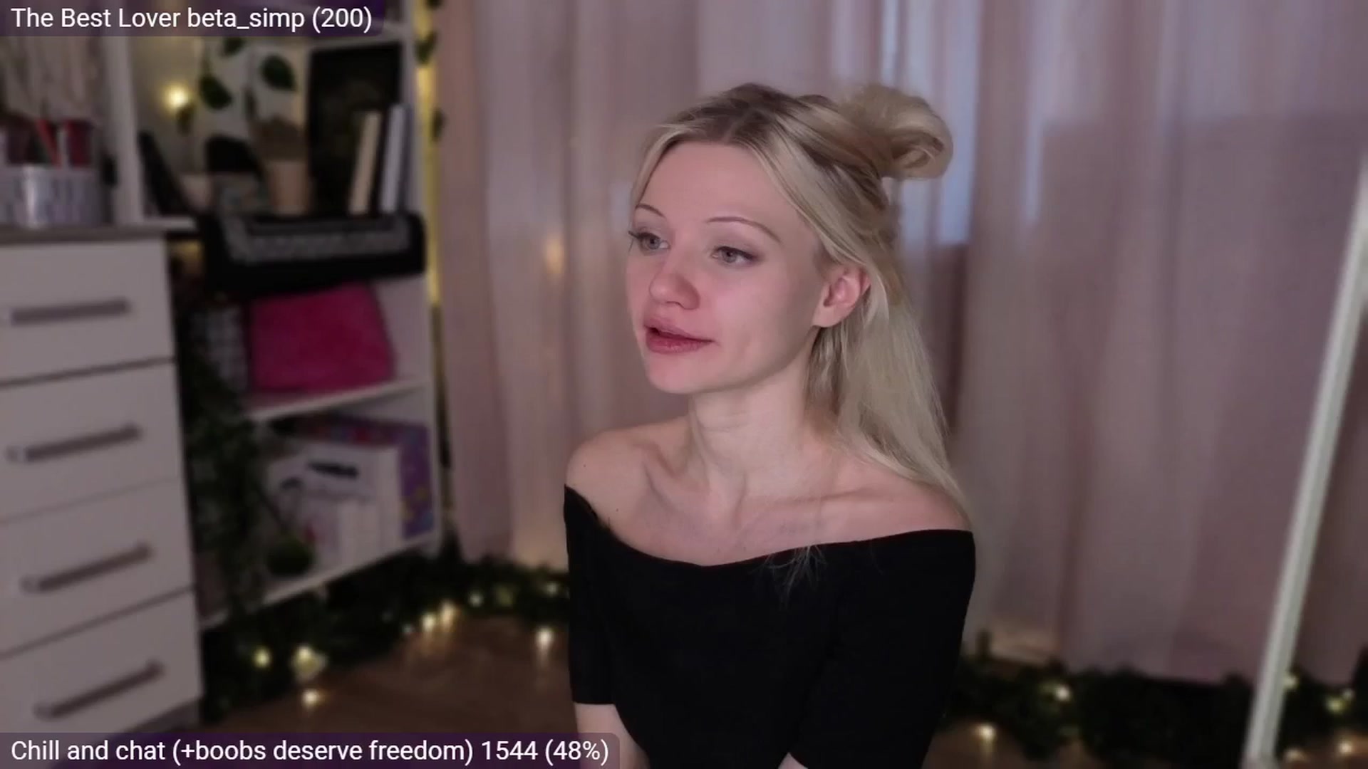 Gallery image thumbnail from JellyFox's myfreecams stream on, 02/25/2026, 08:19 image 14 of 20