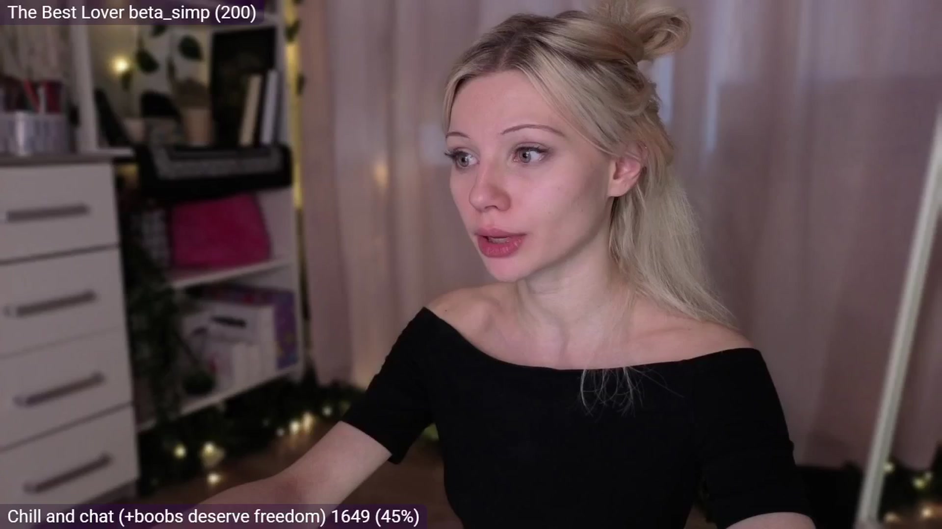 Gallery image thumbnail from JellyFox's myfreecams stream on, 02/25/2026, 08:19 image 12 of 20