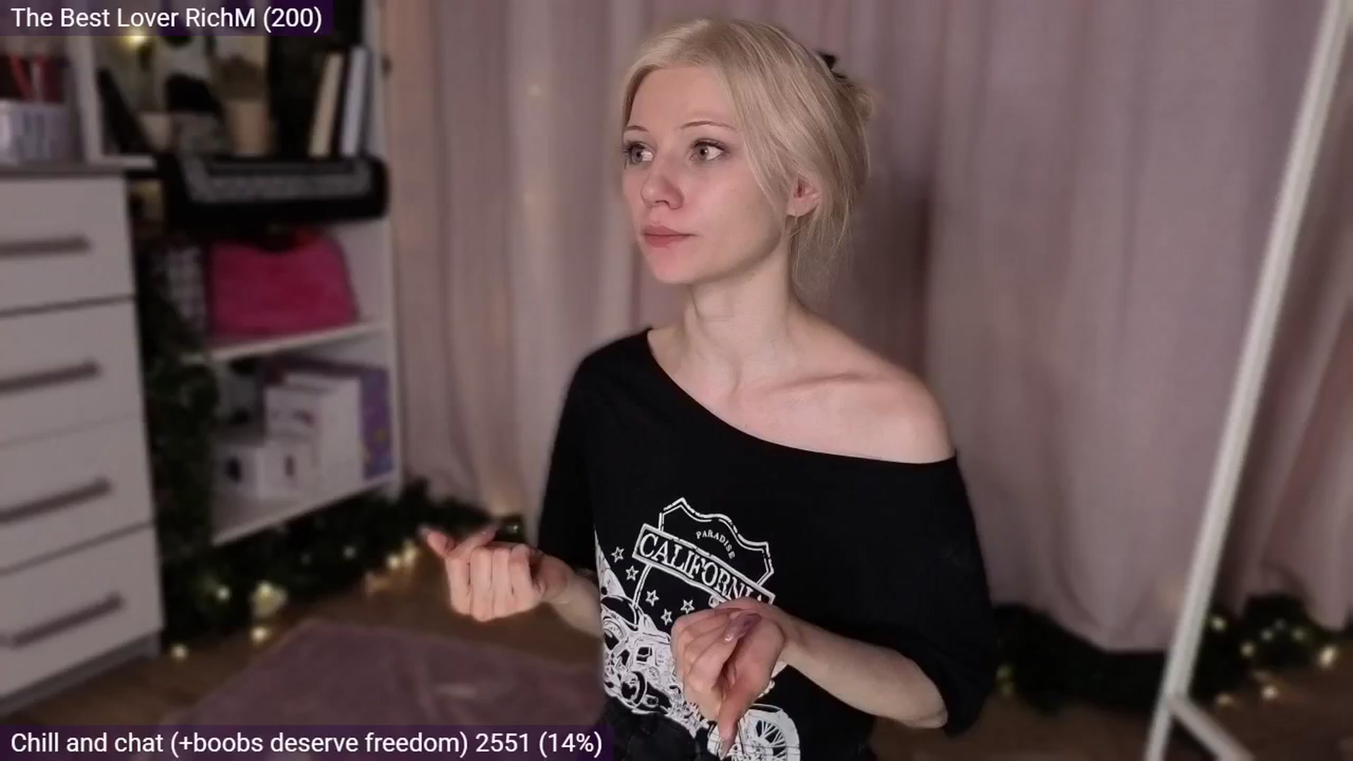 Gallery image thumbnail from JellyFox's myfreecams stream on, 03/01/2026, 06:14 image 14 of 20