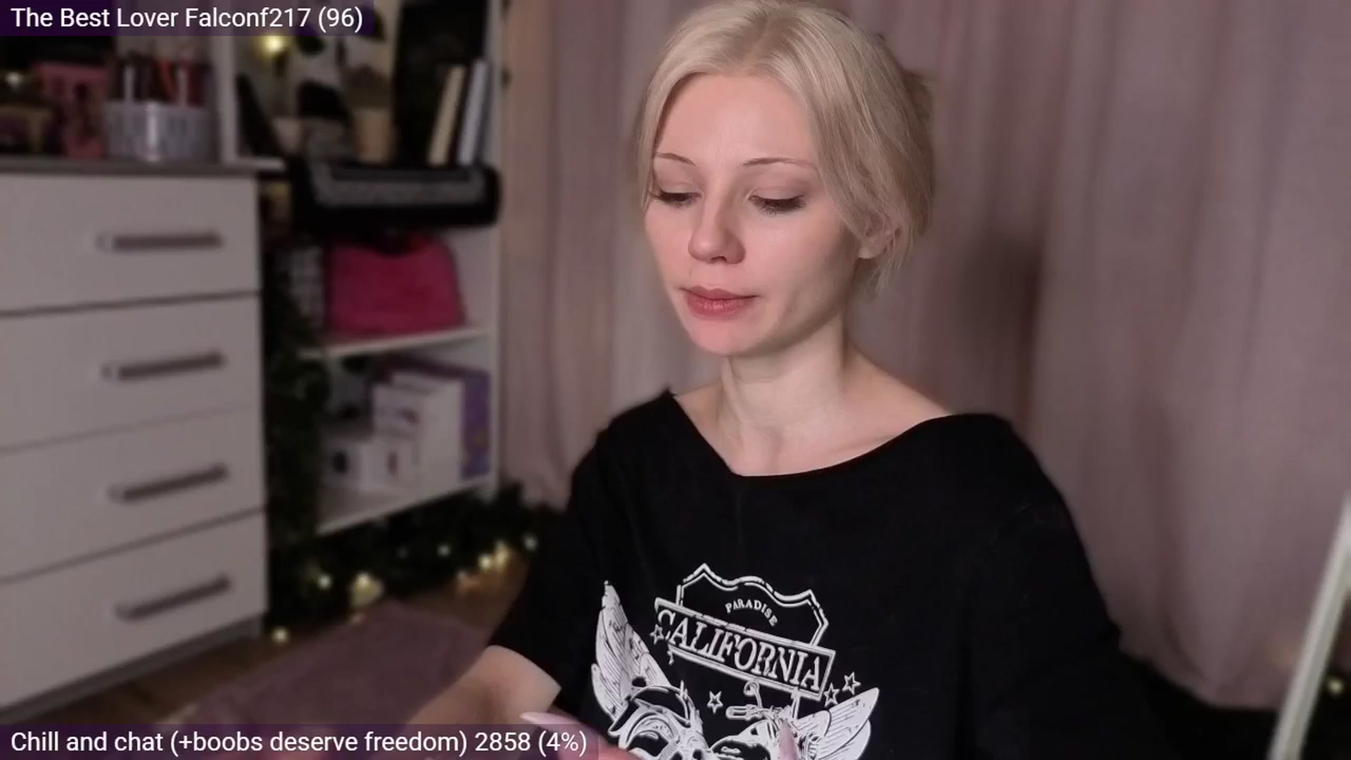 Gallery image thumbnail from JellyFox's myfreecams stream on, 03/01/2026, 06:14 image 7 of 20