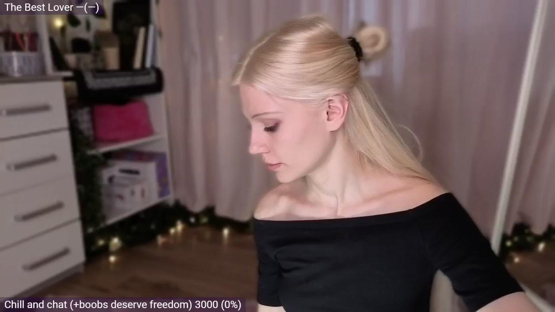 Gallery image thumbnail from JellyFox's myfreecams stream on, 03/03/2026, 07:52 image 13 of 20