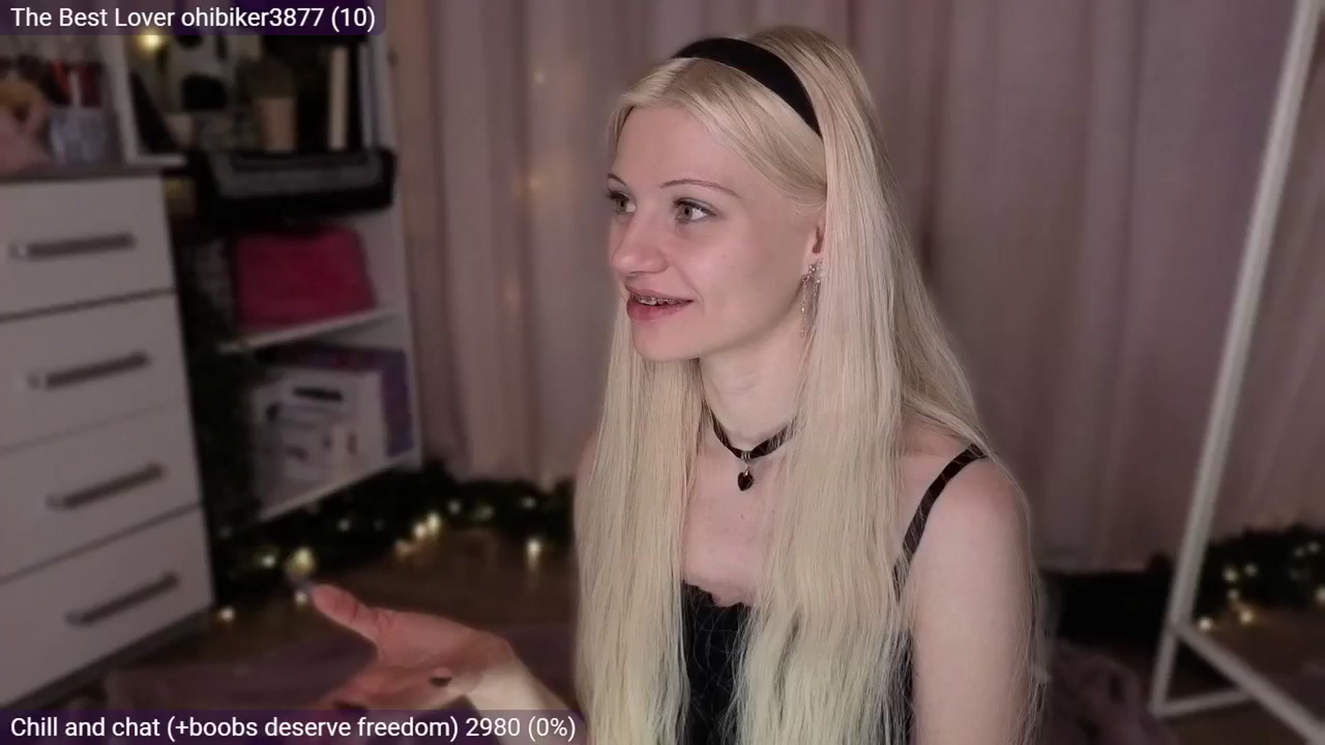 Gallery image thumbnail from JellyFox's myfreecams stream on, 03/09/2026, 02:42 image 7 of 20