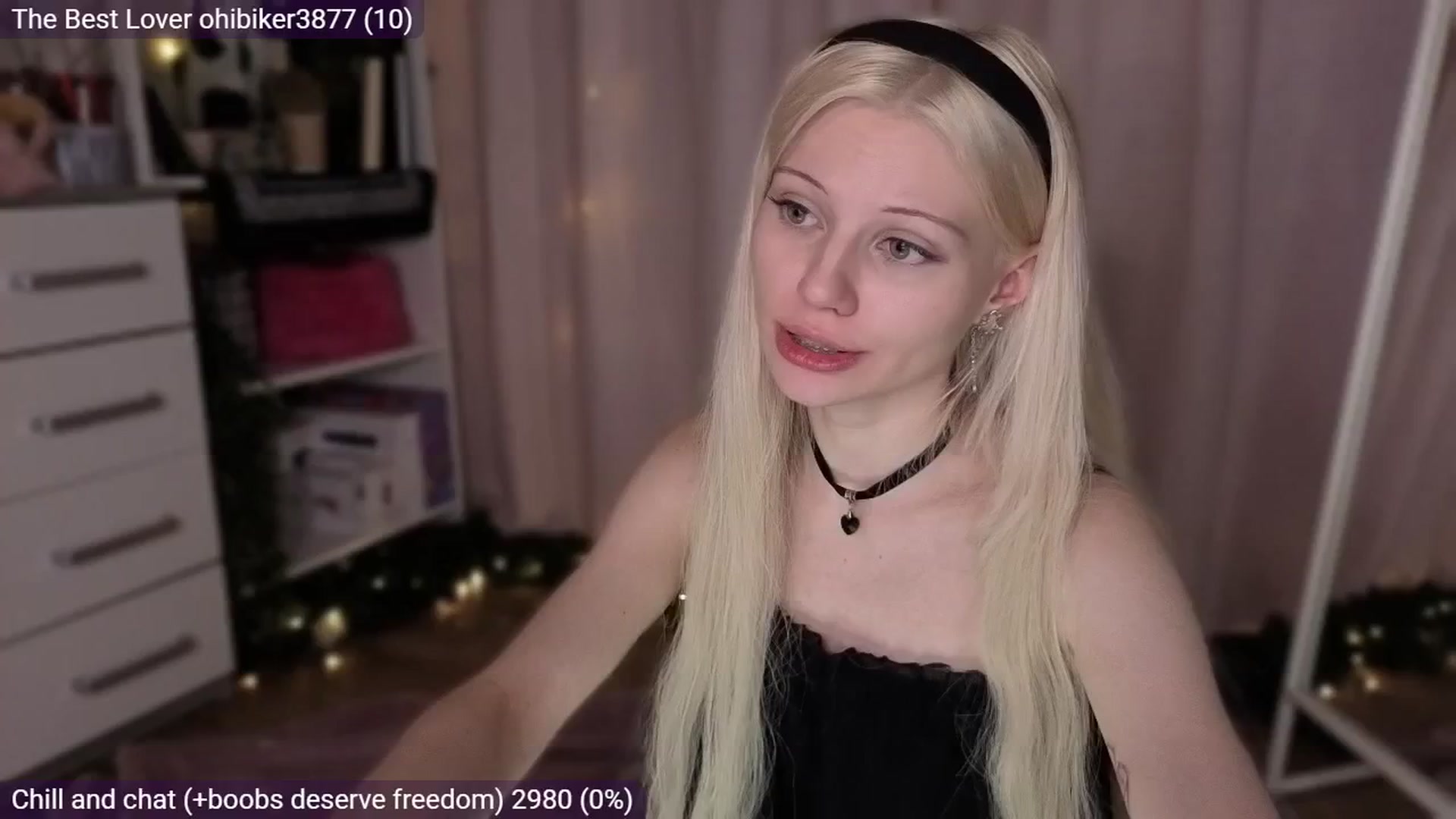 Gallery image thumbnail from JellyFox's myfreecams stream on, 03/09/2026, 02:42 image 11 of 20