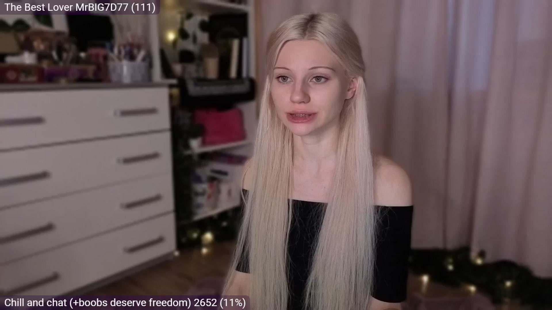 Gallery image thumbnail from JellyFox's myfreecams stream on, 03/22/2026, 04:54 image 16 of 20