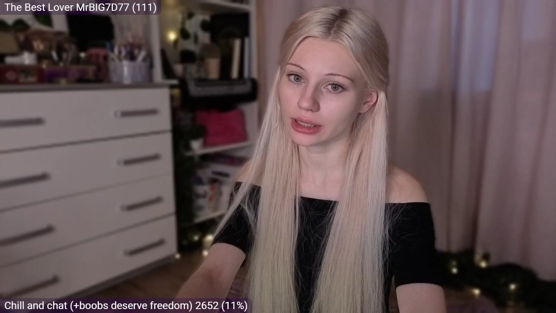 Gallery image thumbnail from JellyFox's myfreecams stream on, 03/22/2026, 04:54 image 17 of 20