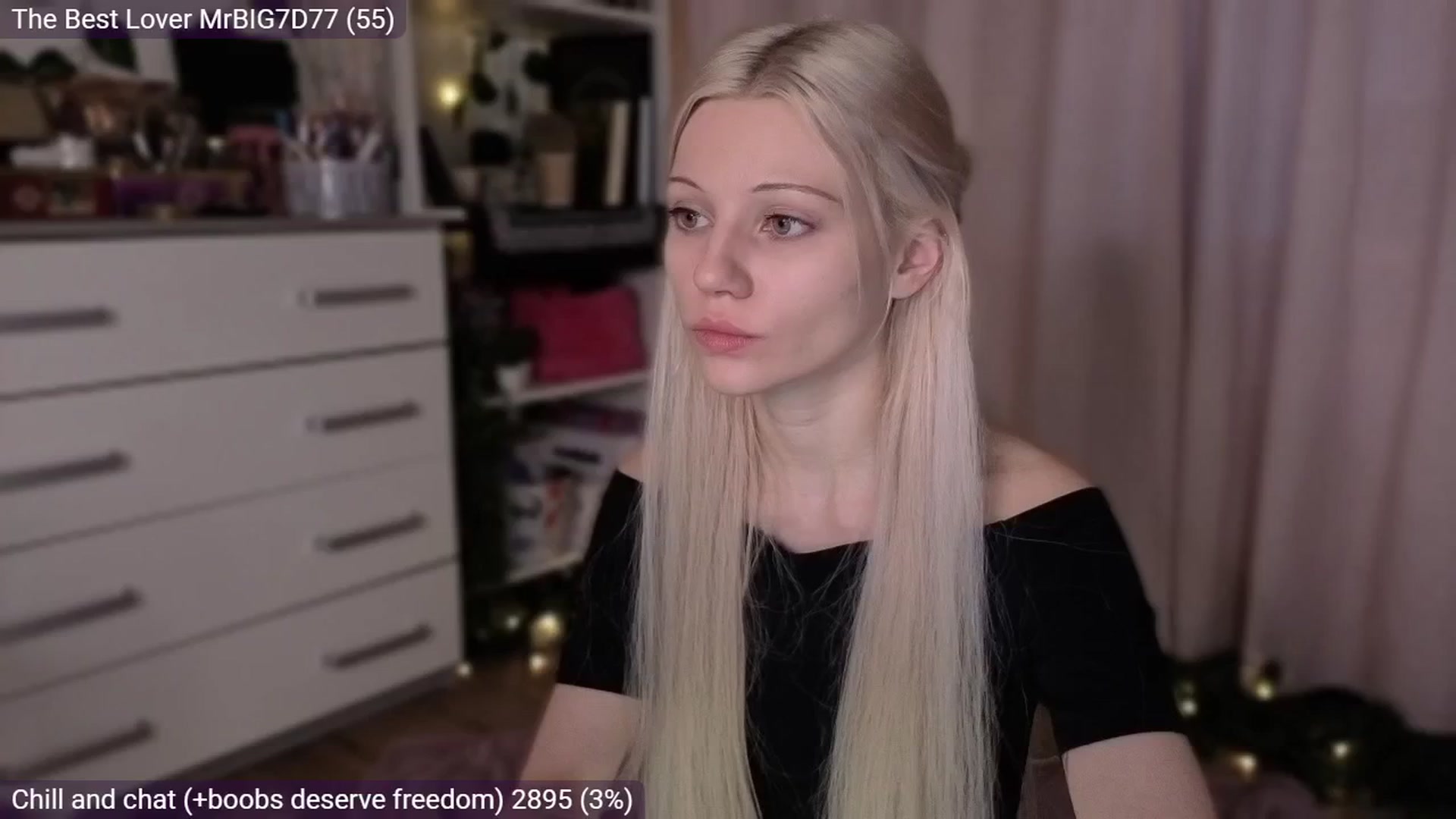 Gallery image thumbnail from JellyFox's myfreecams stream on, 03/22/2026, 04:54 image 6 of 20