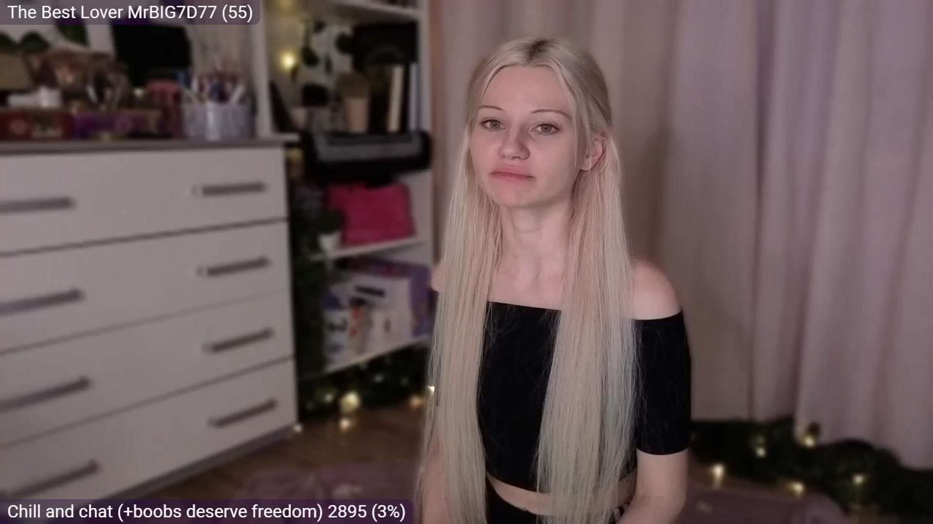 Gallery image thumbnail from JellyFox's myfreecams stream on, 03/22/2026, 04:54 image 4 of 20