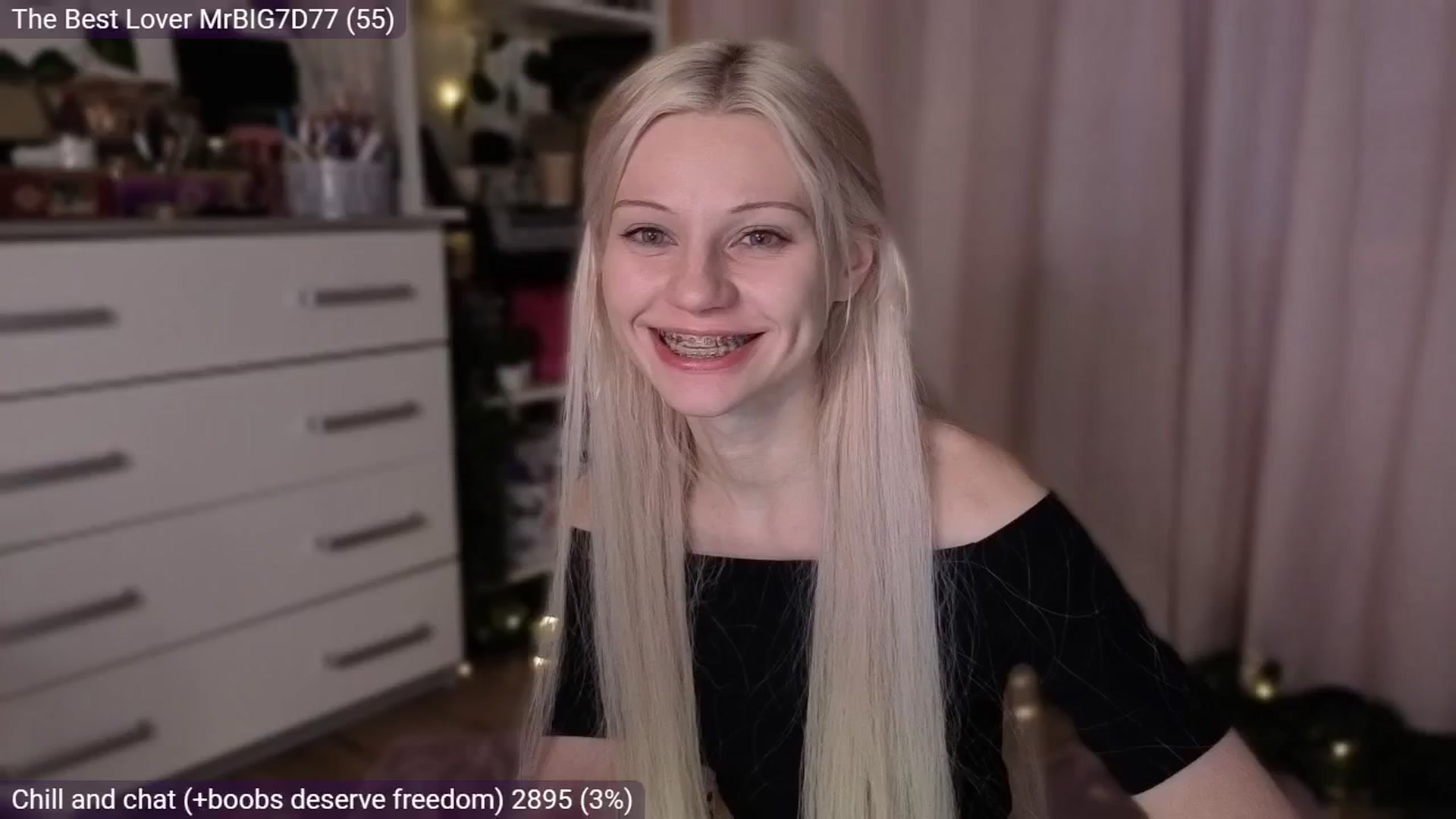 Gallery image thumbnail from JellyFox's myfreecams stream on, 03/22/2026, 04:54 image 3 of 20