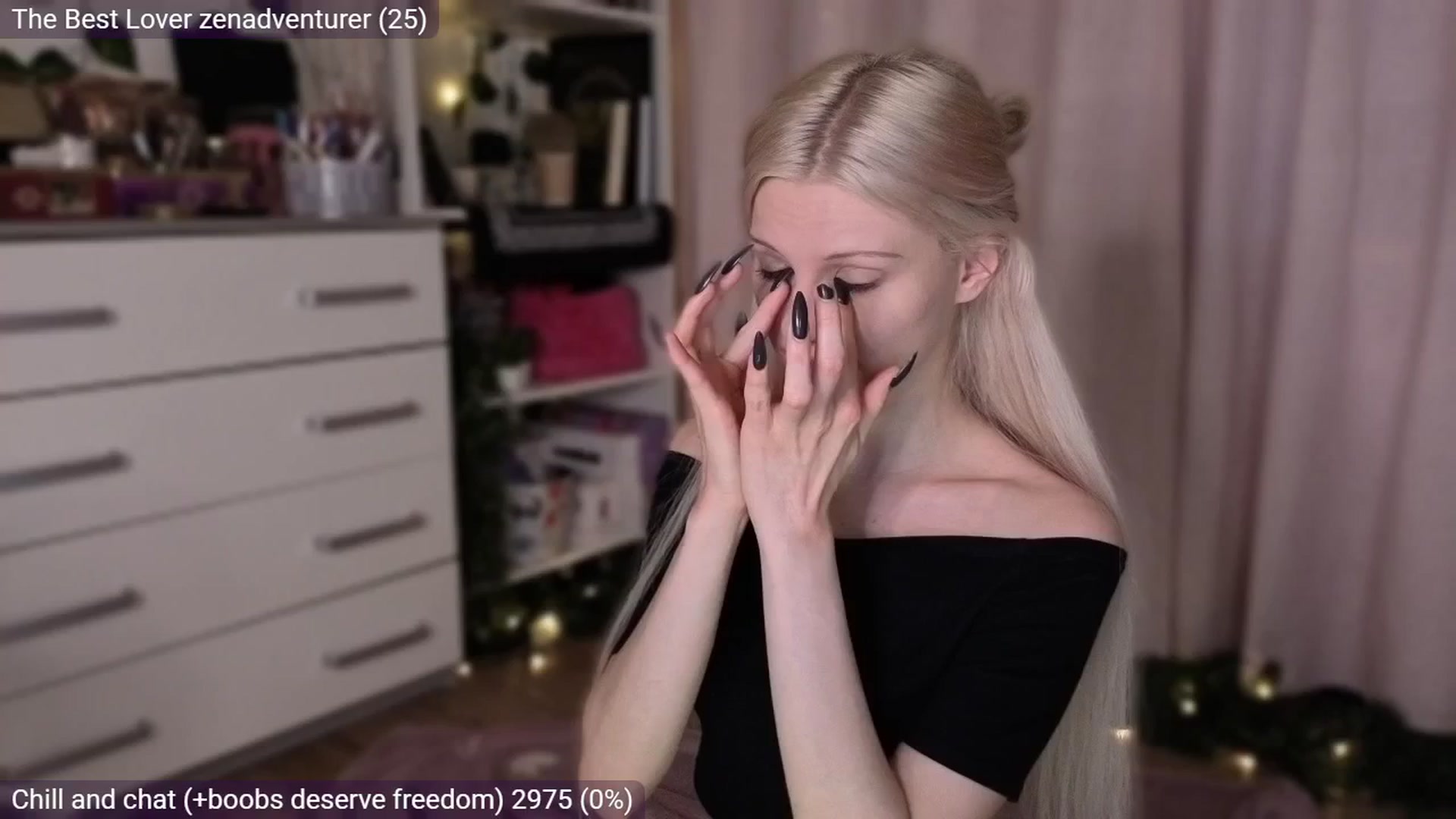 Gallery image thumbnail from JellyFox's myfreecams stream on, 03/22/2026, 04:54 image 1 of 20