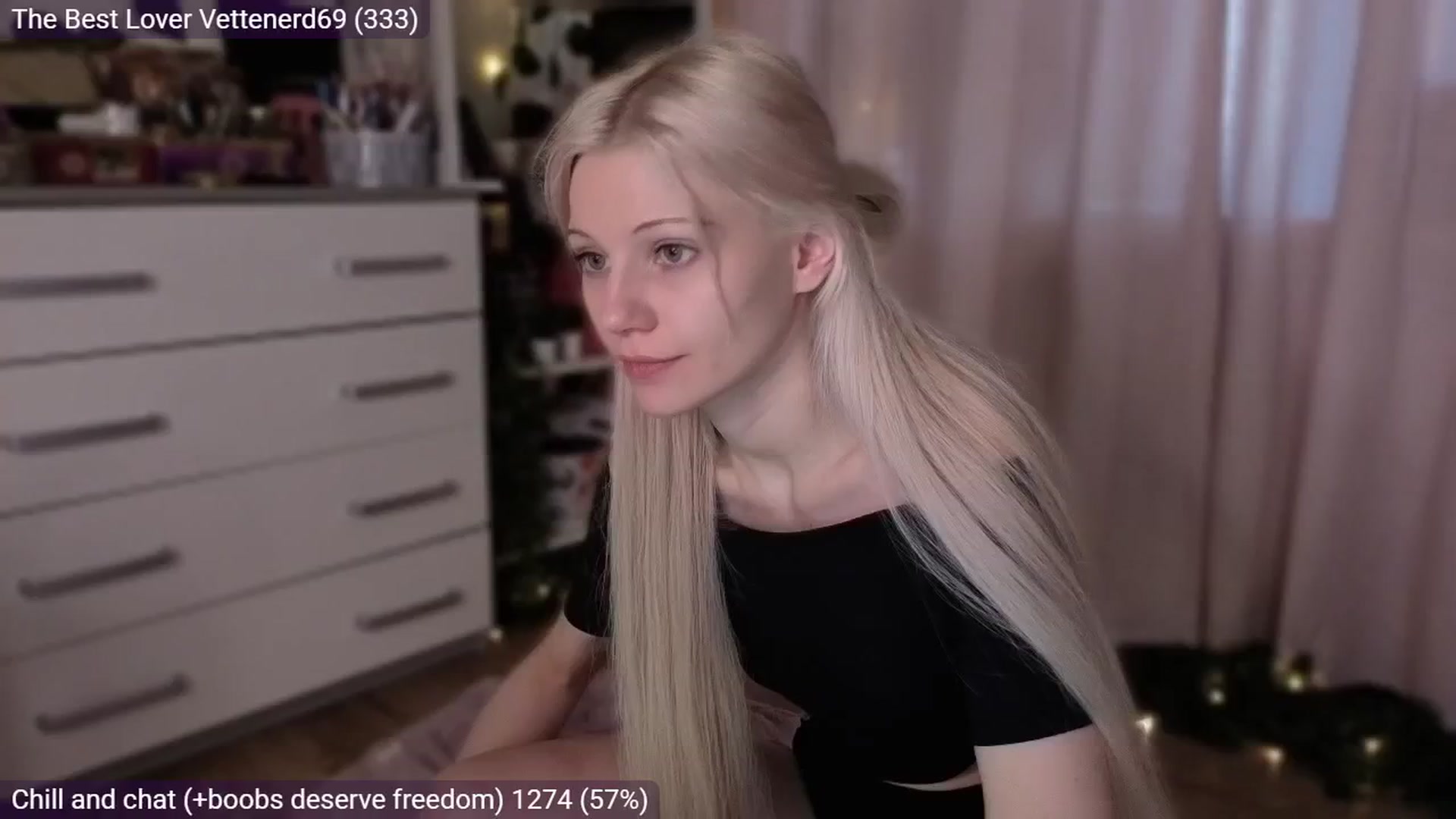 Gallery image thumbnail from JellyFox's myfreecams stream on, 03/22/2026, 07:38 image 19 of 20