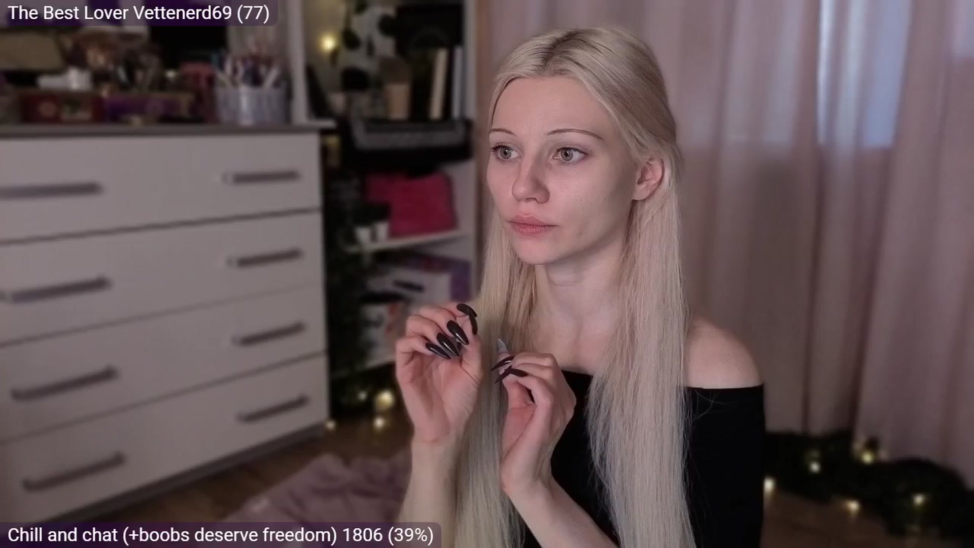 Gallery image thumbnail from JellyFox's myfreecams stream on, 03/22/2026, 07:38 image 16 of 20