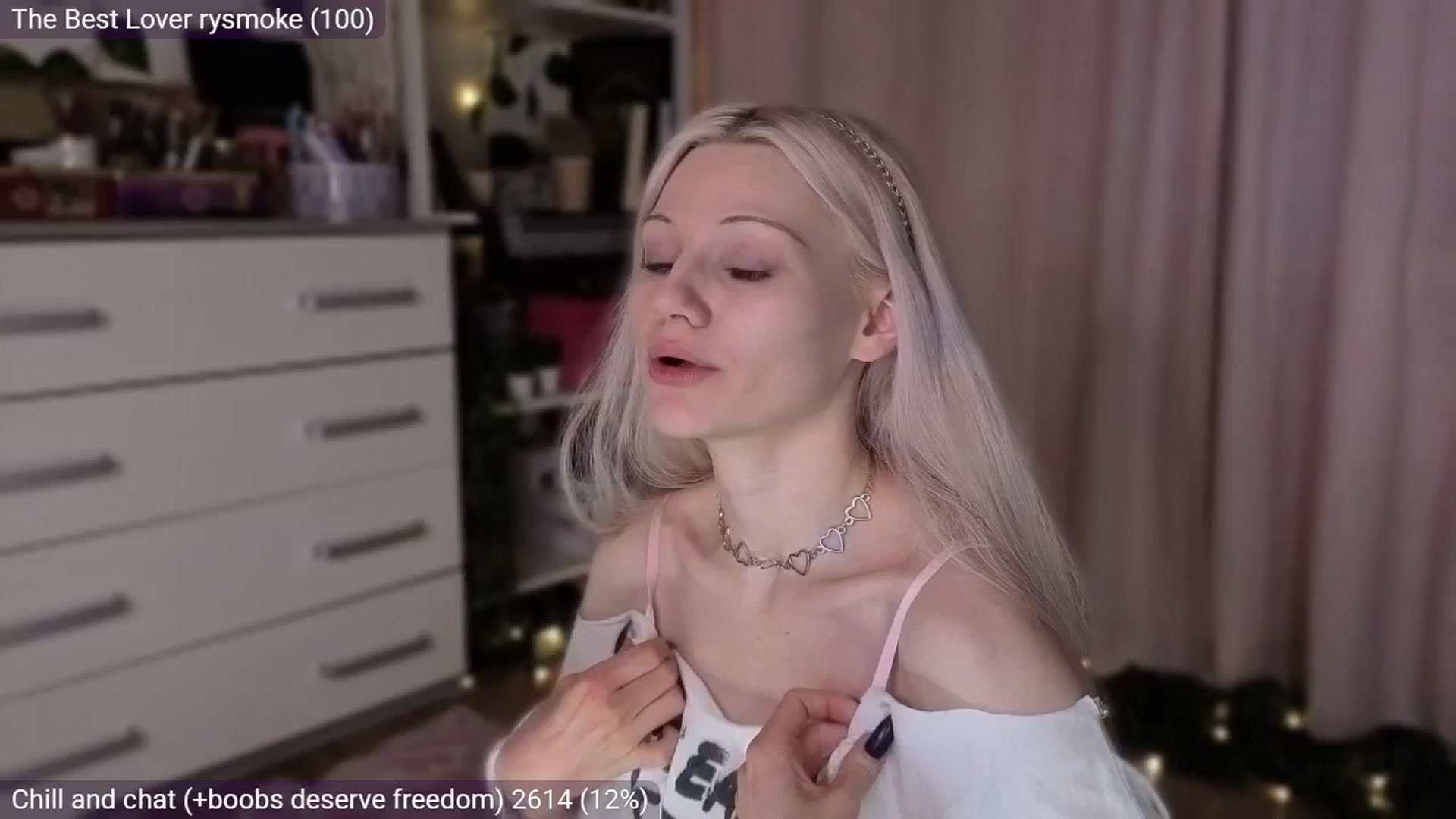 Gallery image thumbnail from JellyFox's myfreecams stream on, 03/24/2026, 04:21 image 8 of 20