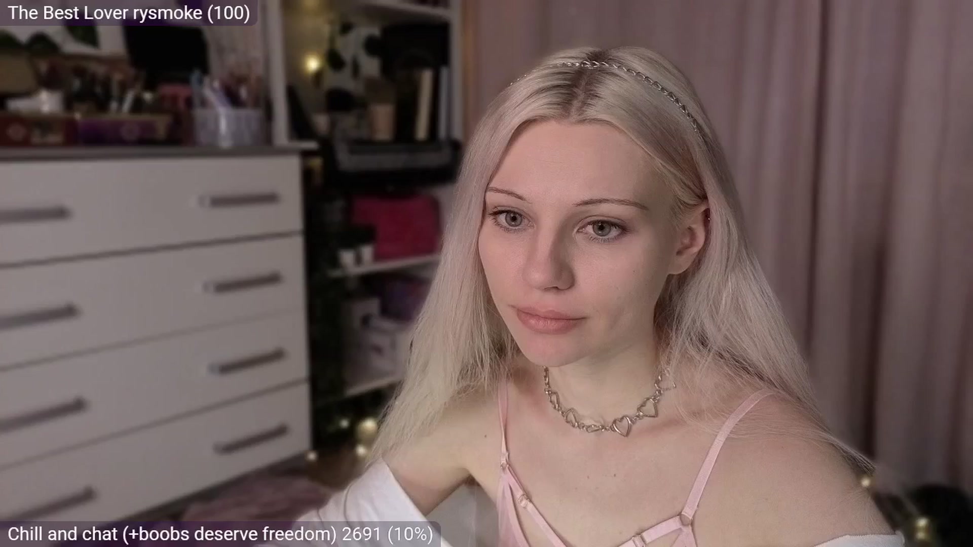 Gallery image thumbnail from JellyFox's myfreecams stream on, 03/24/2026, 04:21 image 6 of 20