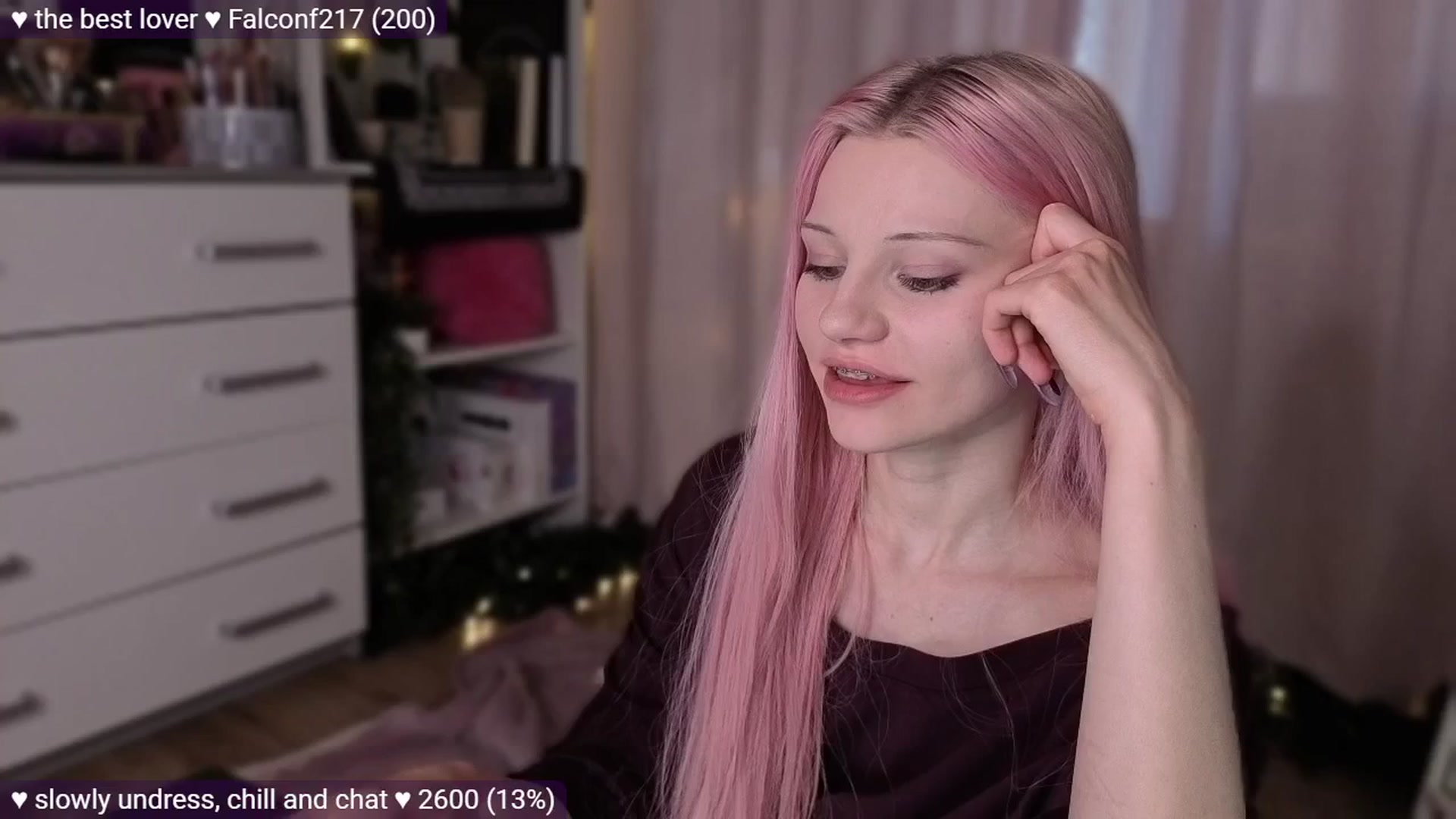 Gallery image thumbnail from JellyFox's myfreecams stream on, 04/10/2026, 06:09 image 15 of 20