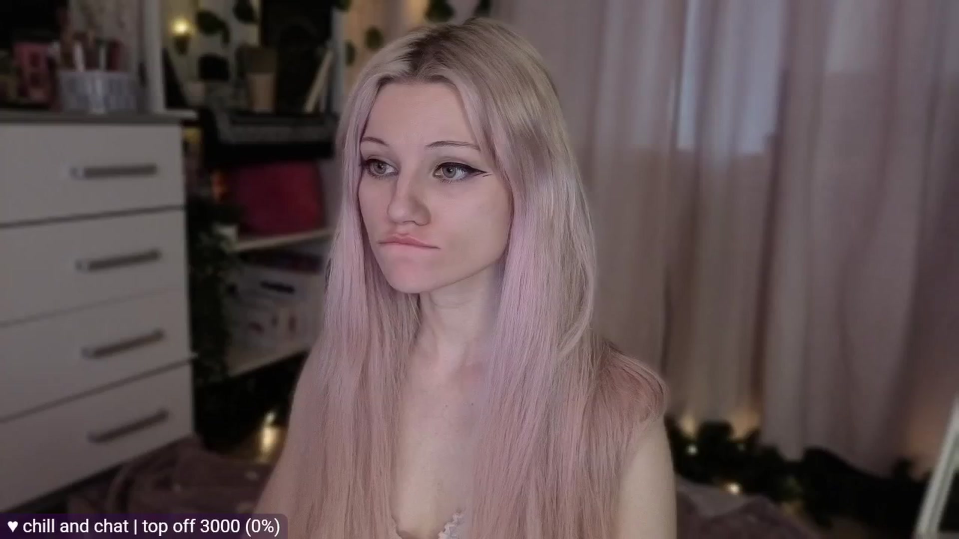 Gallery image thumbnail from JellyFox's myfreecams stream on, 04/16/2026, 06:14 image 2 of 20