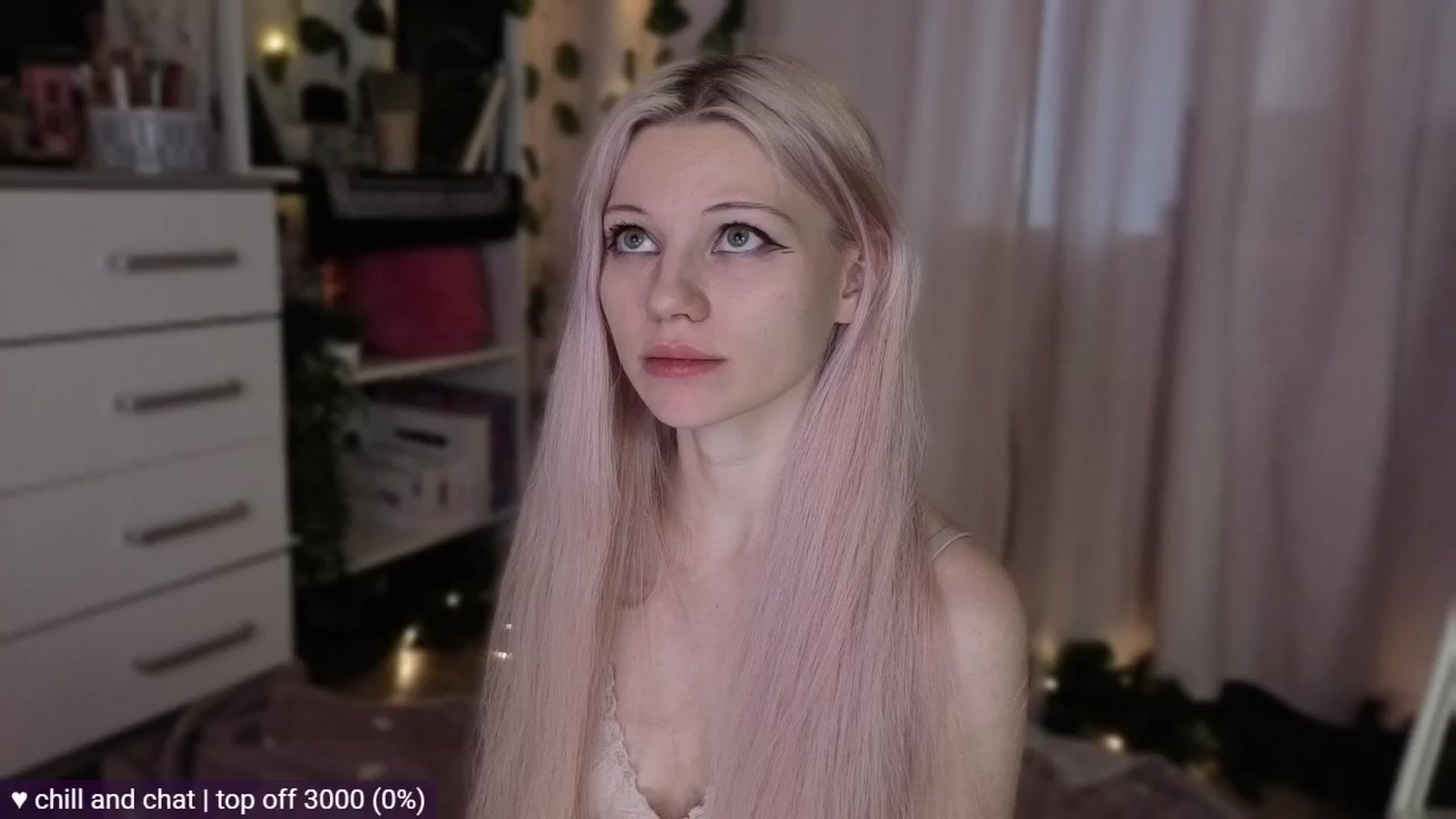 Gallery image thumbnail from JellyFox's myfreecams stream on, 04/16/2026, 06:14 image 9 of 20