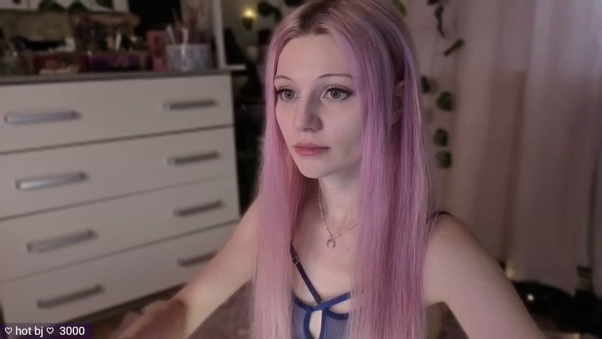 Gallery image thumbnail from JellyFox's myfreecams stream on, 05/03/2026, 06:17 image 1 of 20