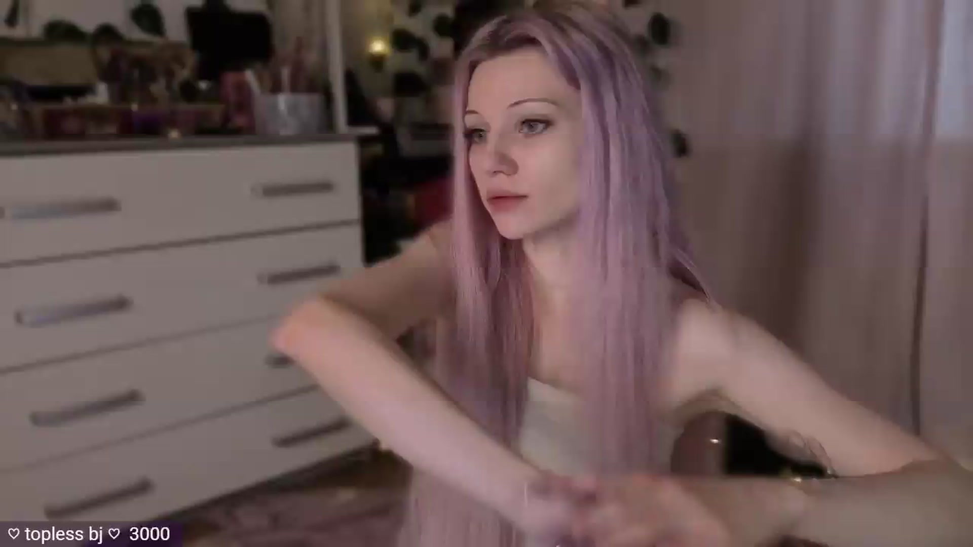 Gallery image thumbnail from JellyFox's myfreecams stream on, 05/07/2026, 06:01 image 5 of 20