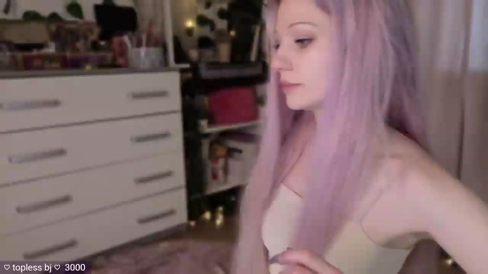 Gallery image thumbnail from JellyFox's myfreecams stream on, 05/07/2026, 06:01 image 4 of 20