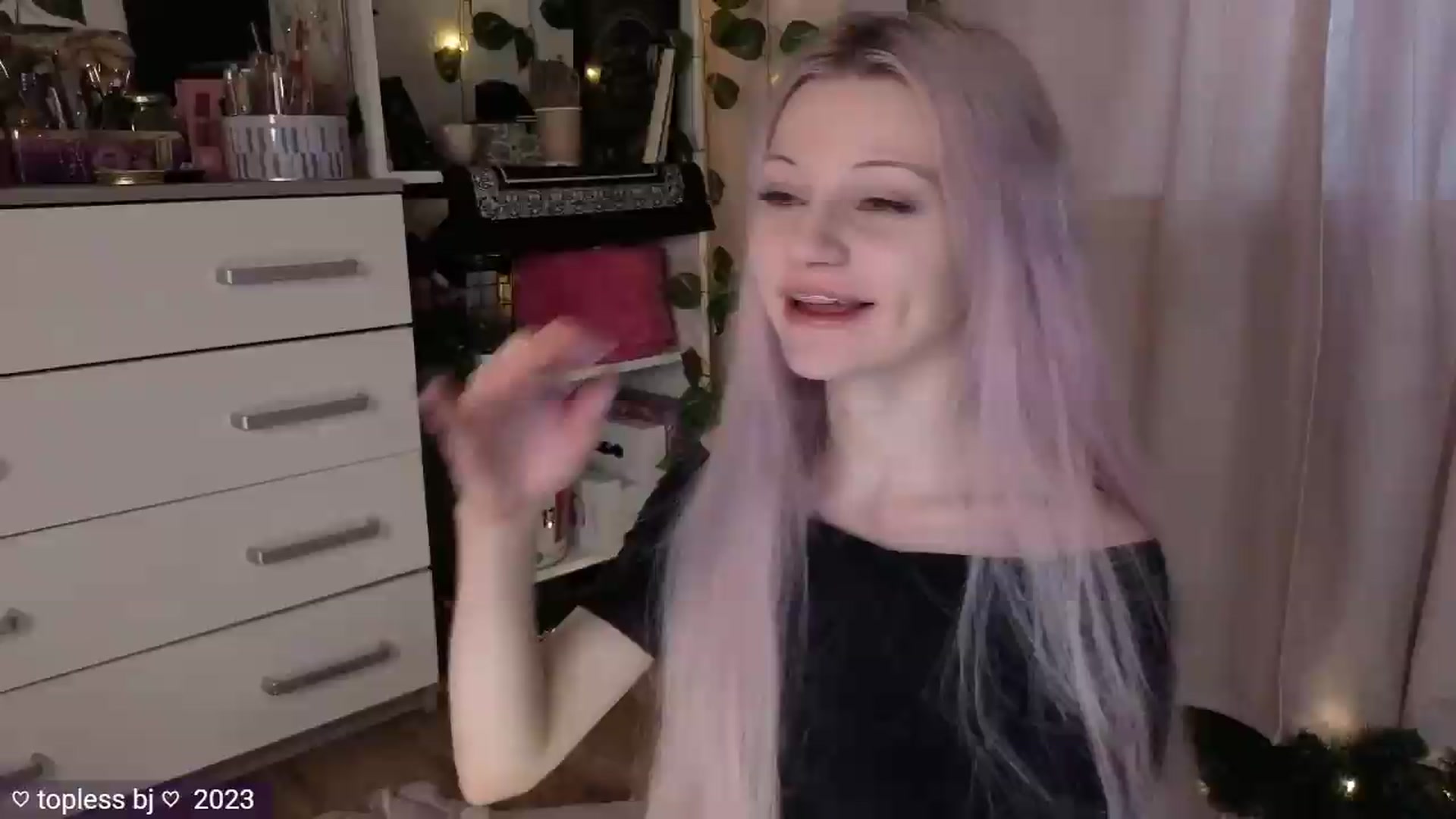 Gallery image thumbnail from JellyFox's myfreecams stream on, 05/08/2026, 06:54 image 1 of 20